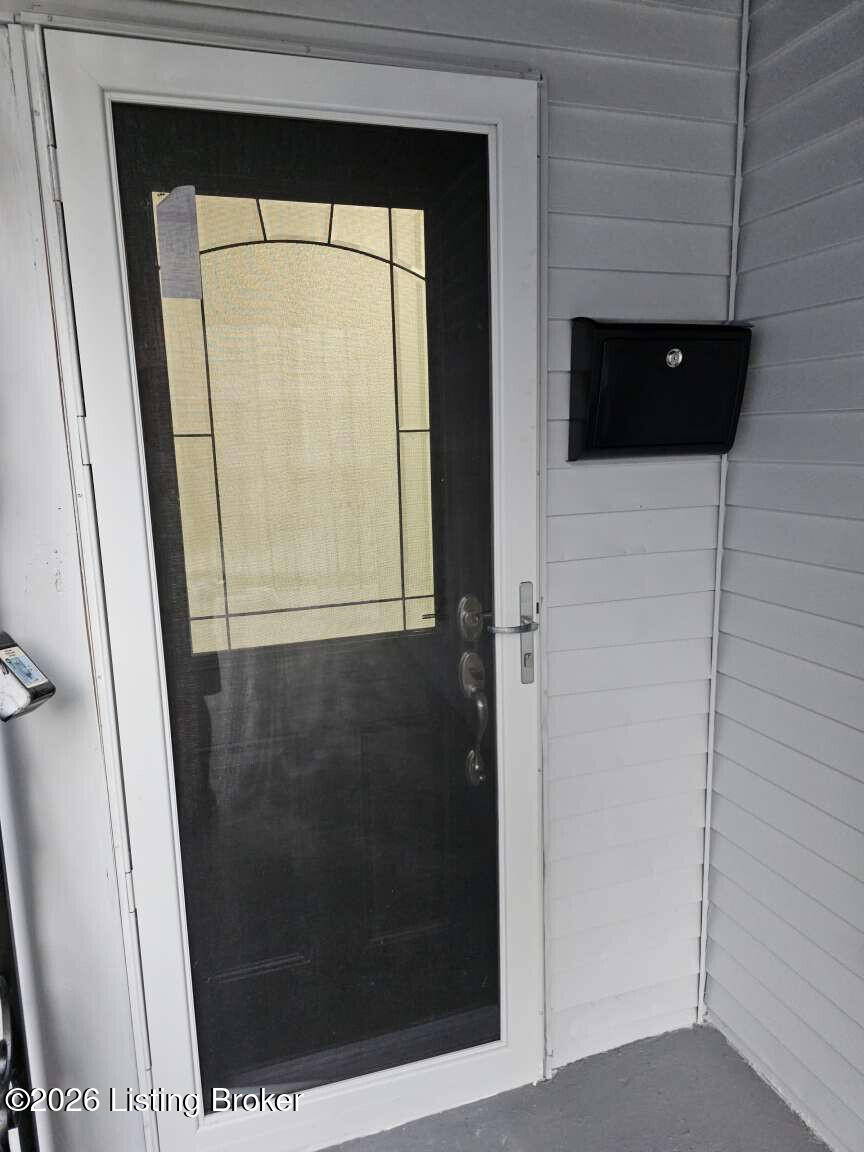 310 Eden Ave Property Photo 5