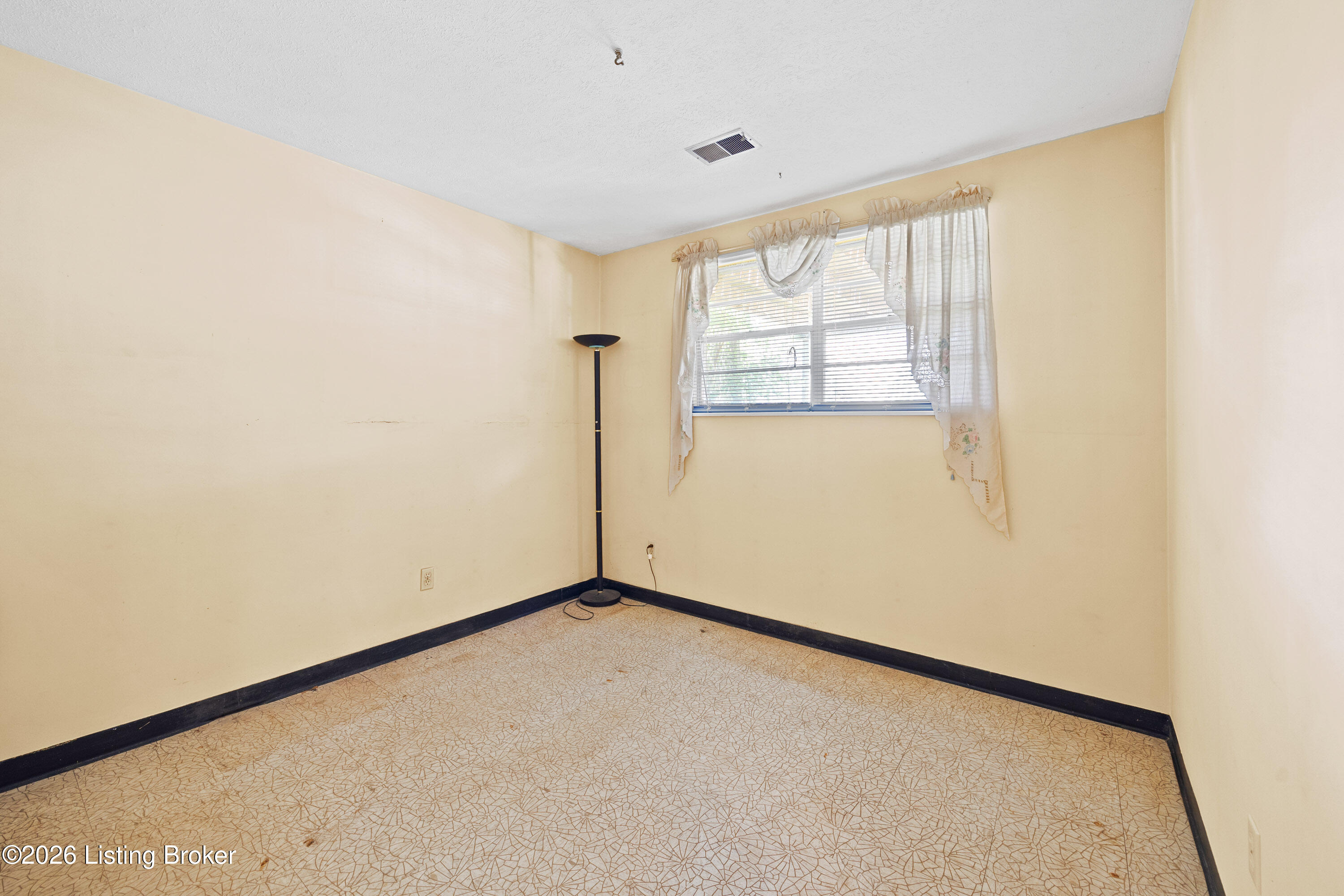 4609 Linger Ct Property Photo 19