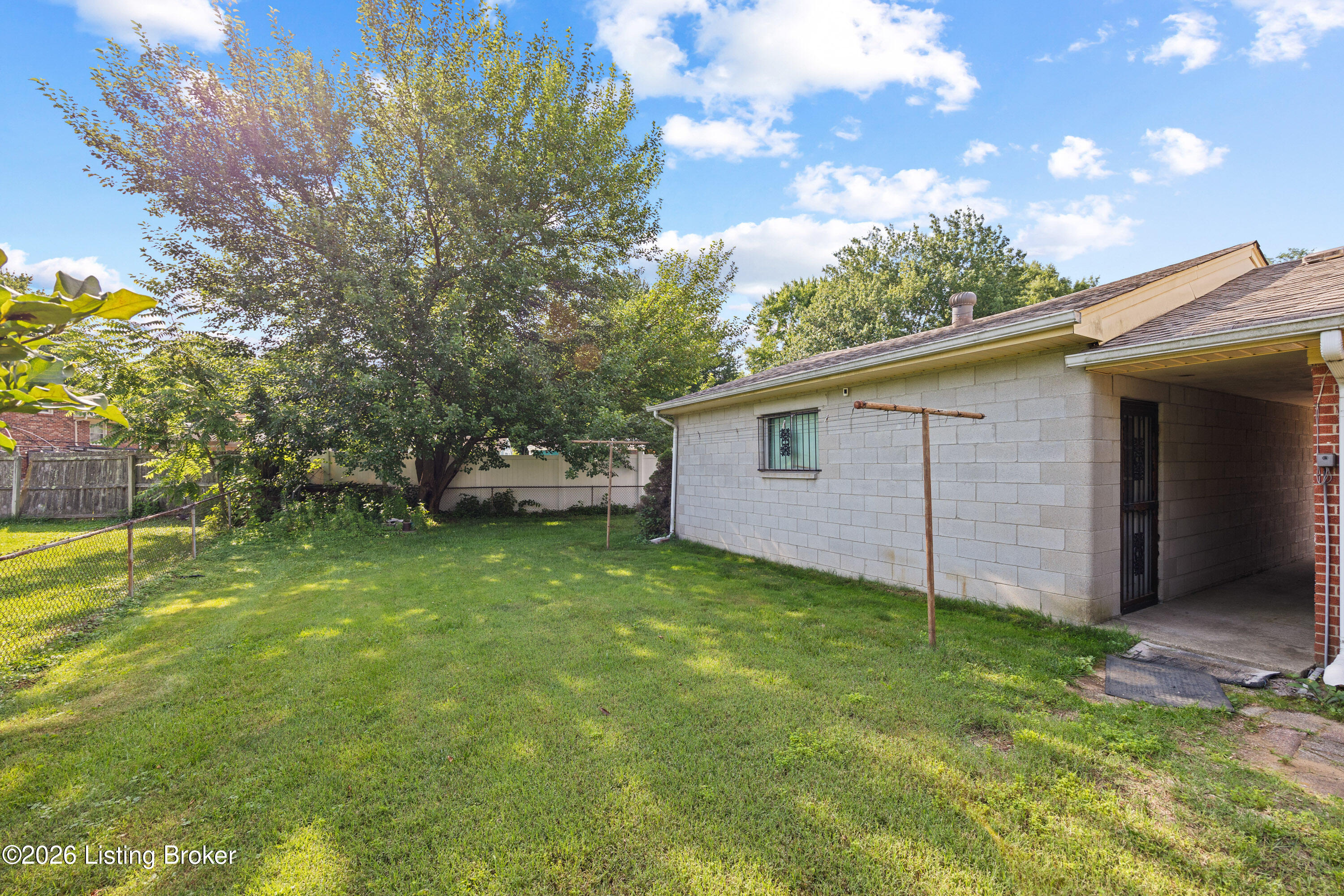 4609 Linger Ct Property Photo 26