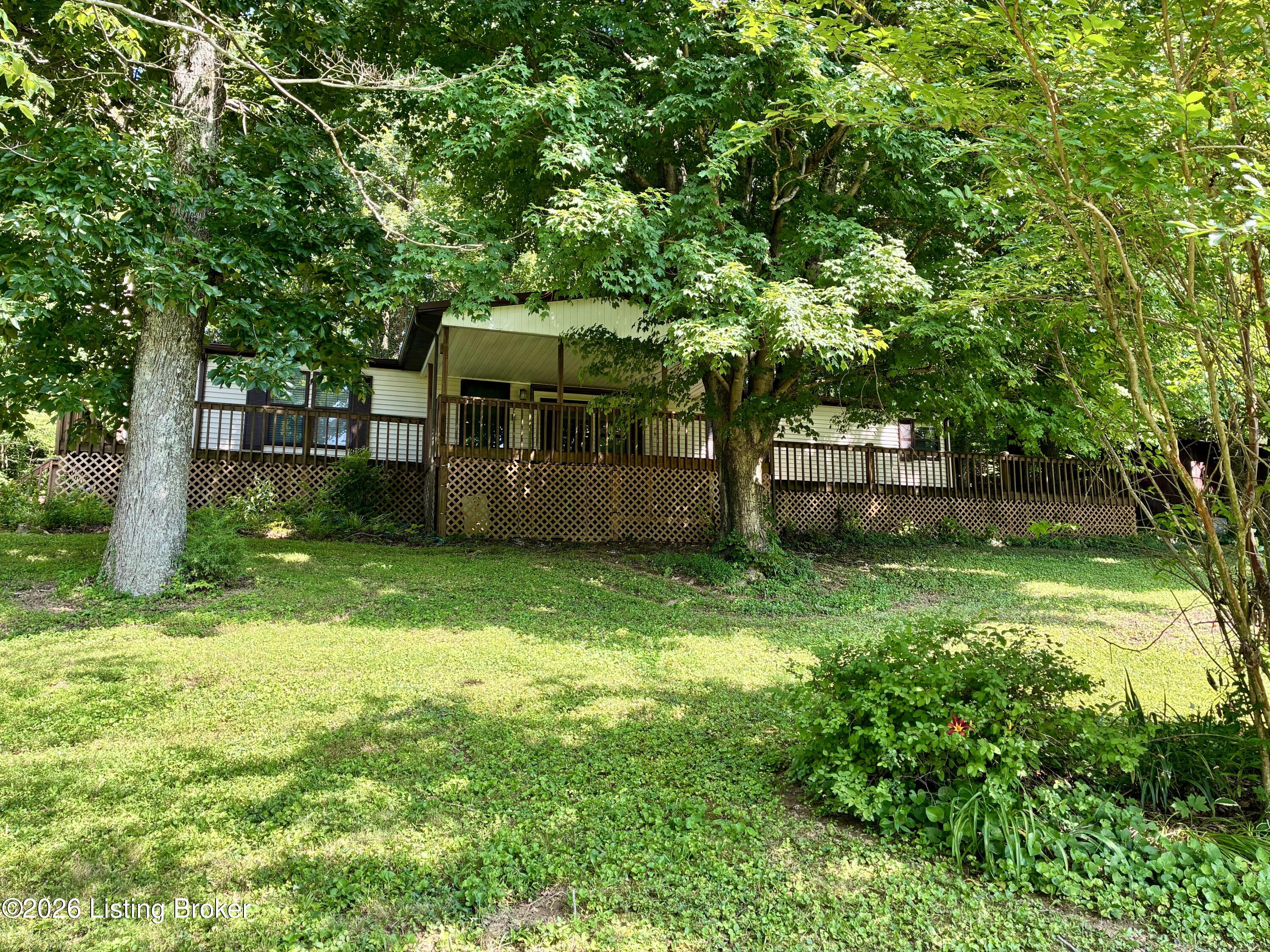 8969 Peonia Rd Property Photo 3