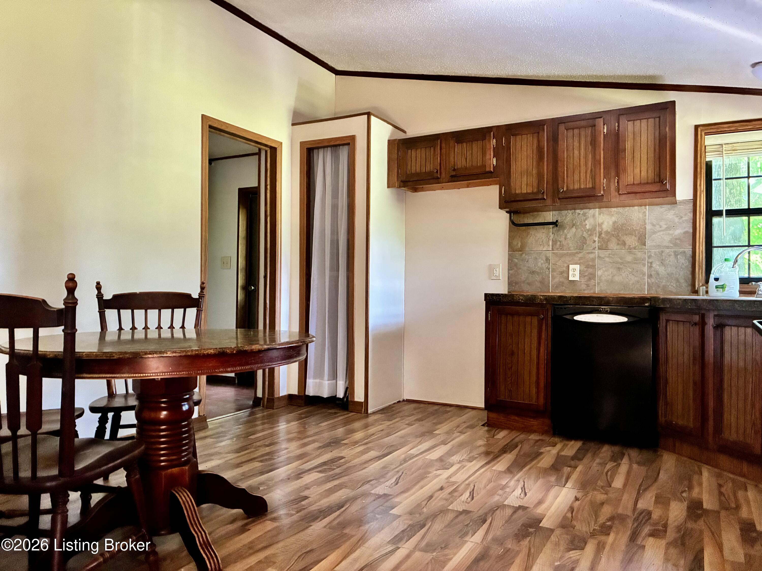 8969 Peonia Rd Property Photo 27
