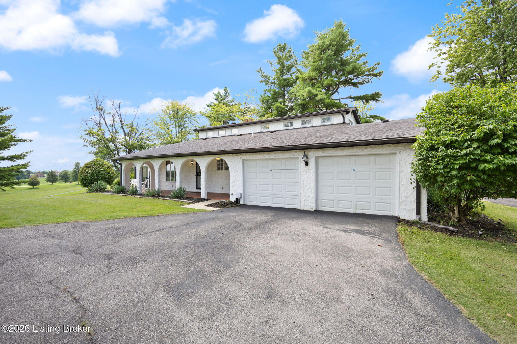 100 Roundtop Rd Property Photo 3