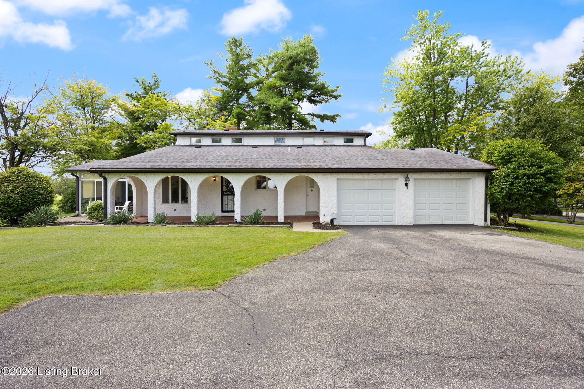 100 Roundtop Rd Property Photo 4