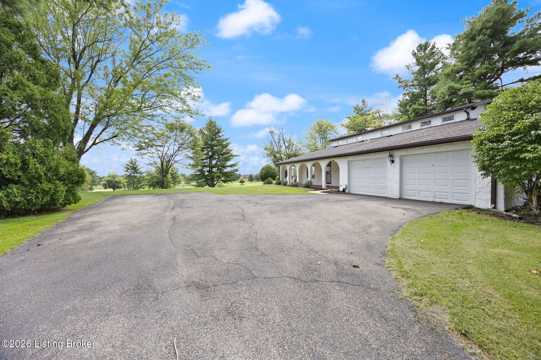 100 Roundtop Rd Property Photo 15
