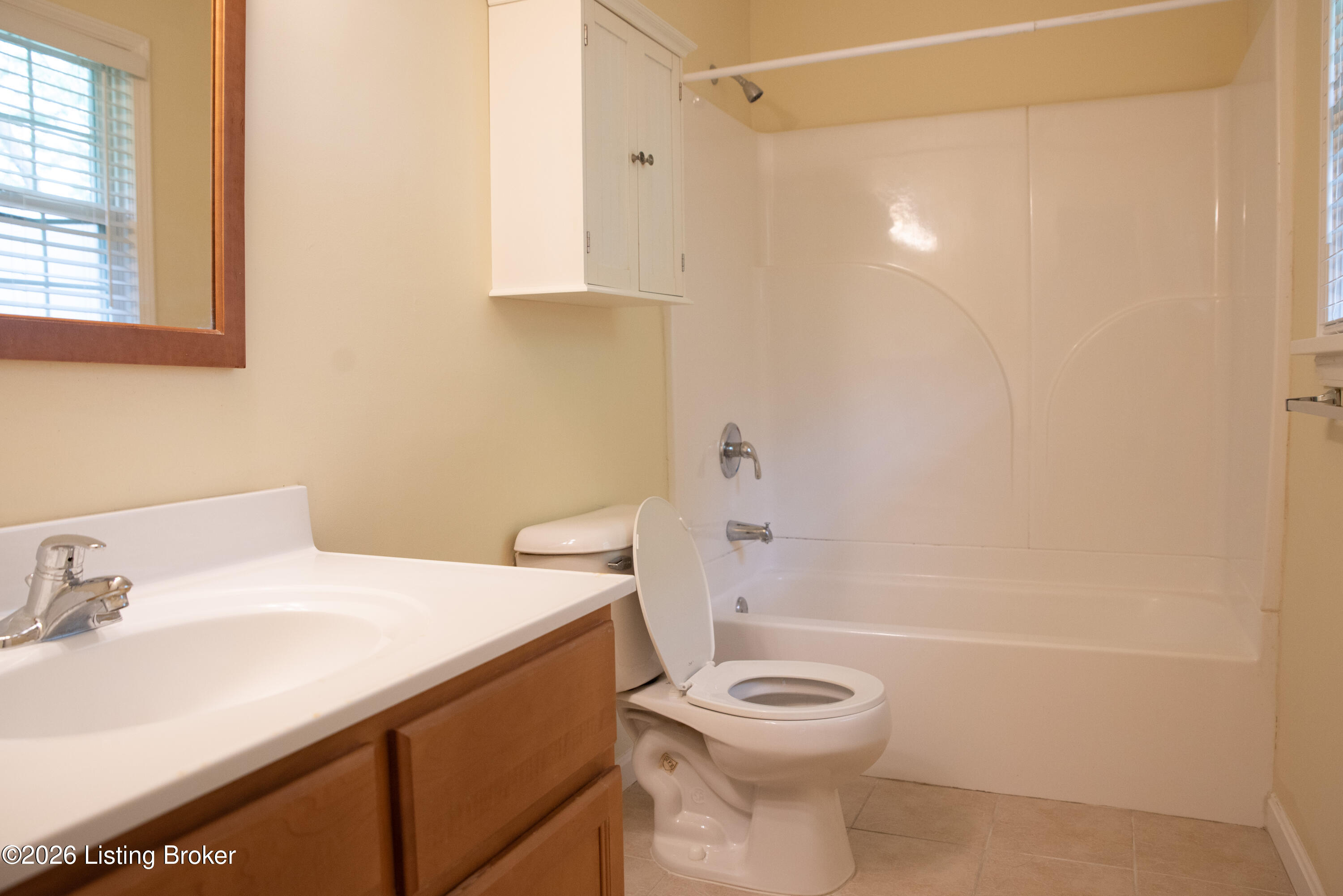 4825 Westmar Terrace 202 Property Photo 19