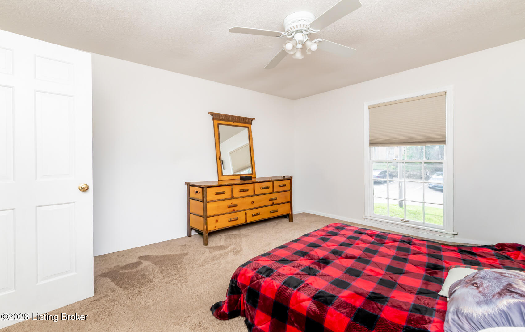 818 Highwood Dr 128 Property Photo 17