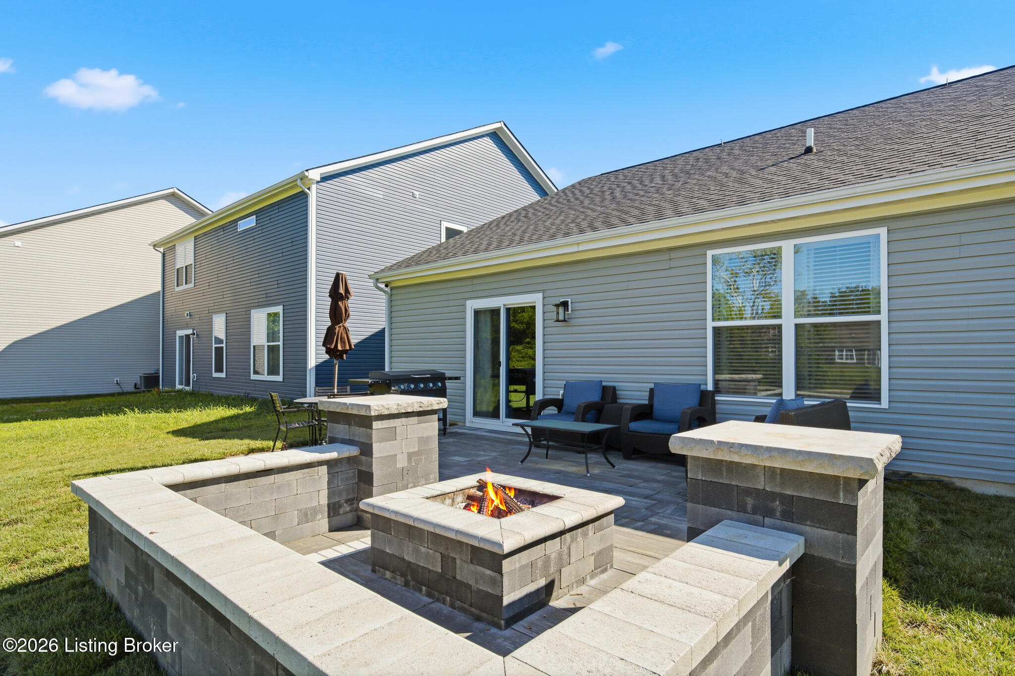 17025 Meander Way Property Photo 8
