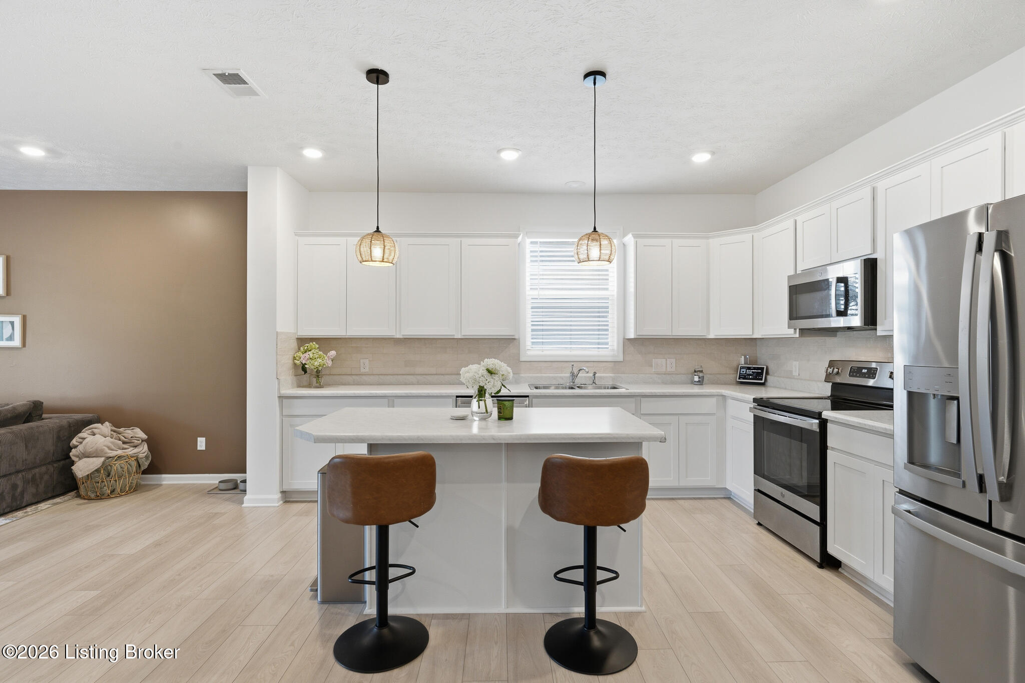 17025 Meander Way Property Photo 15