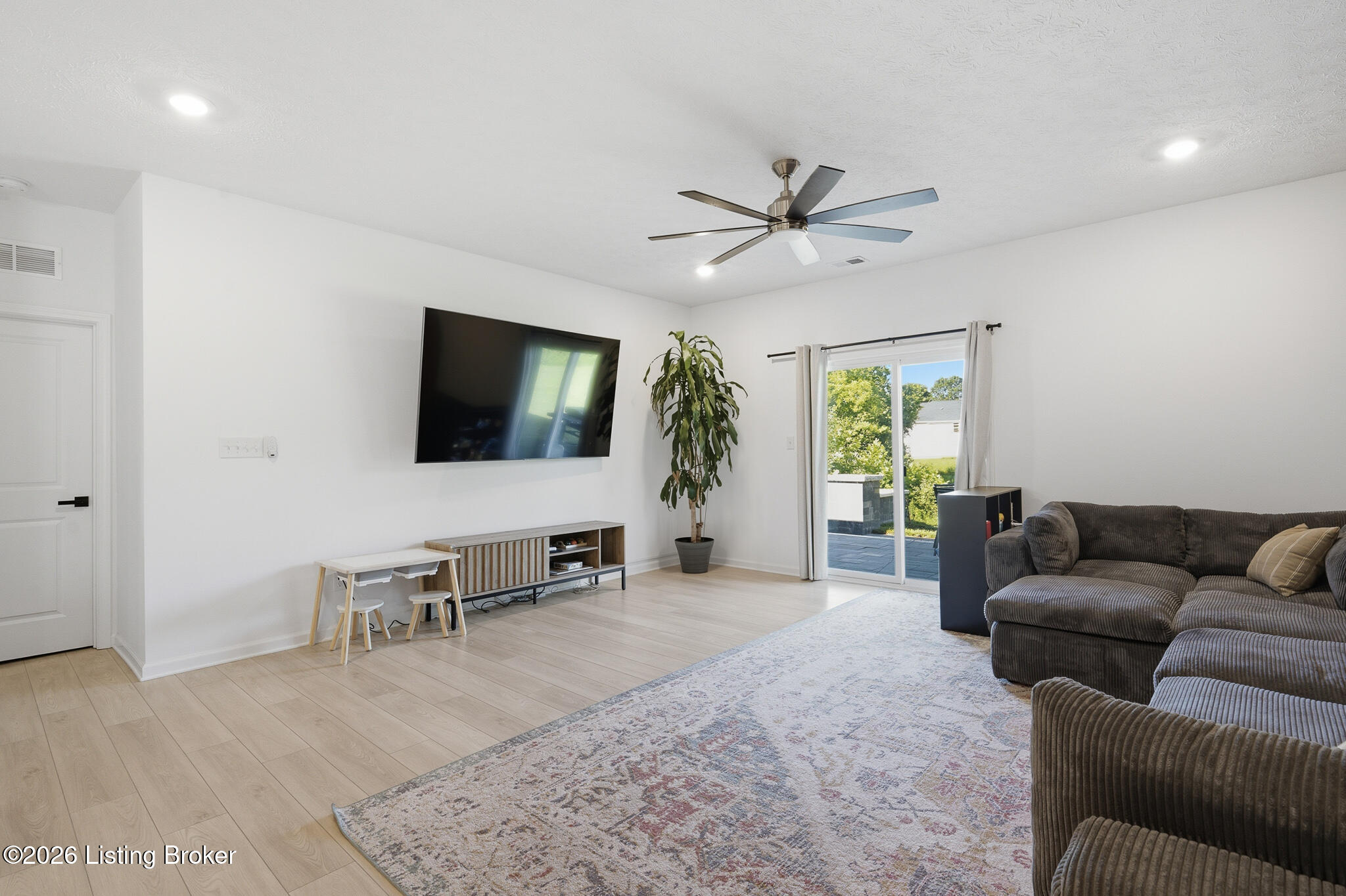 17025 Meander Way Property Photo 20