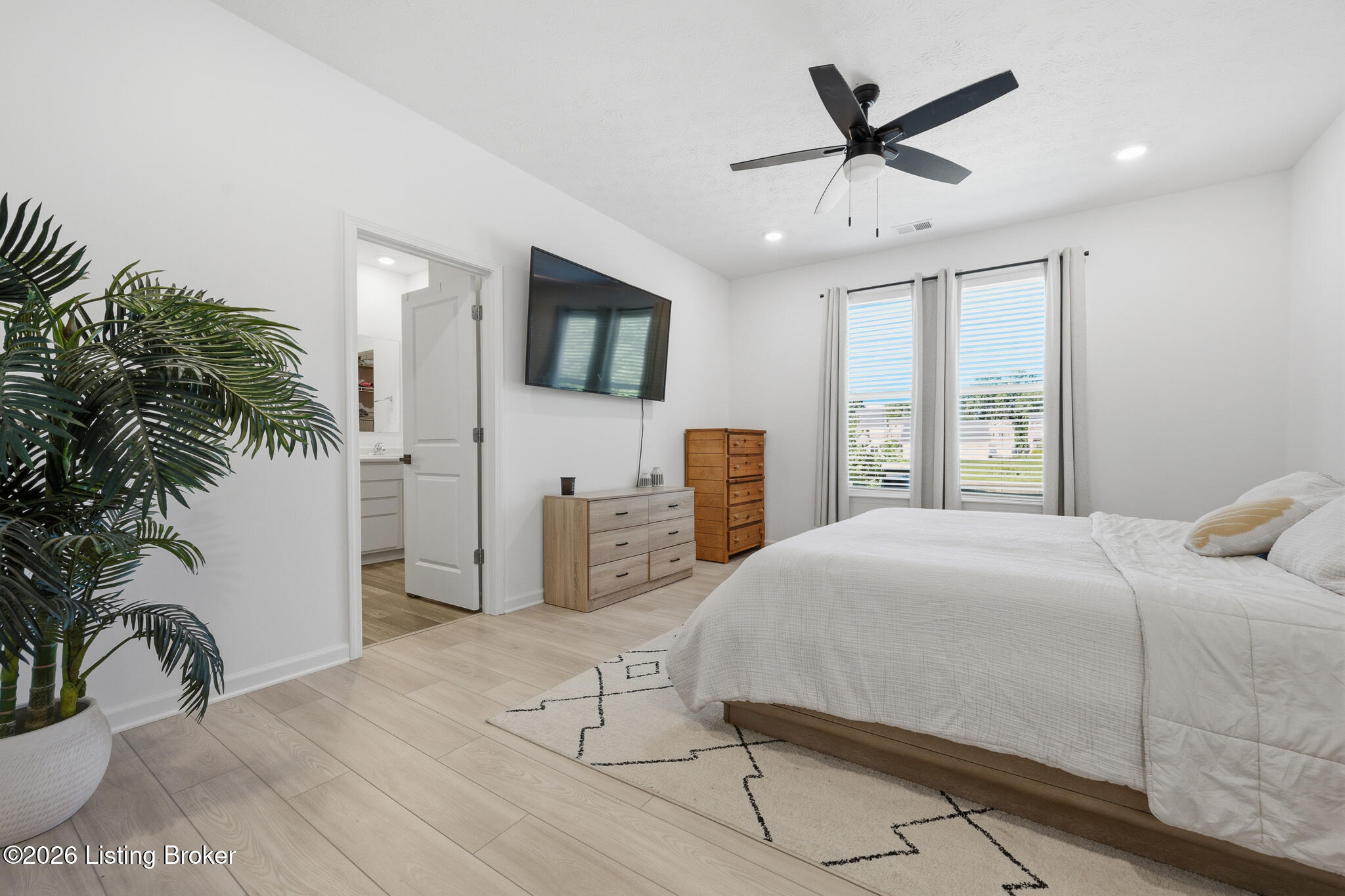 17025 Meander Way Property Photo 25