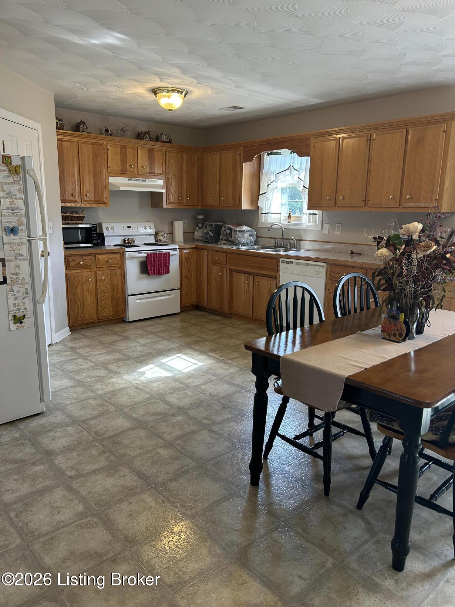 113 Cumberland Ct Property Photo 10