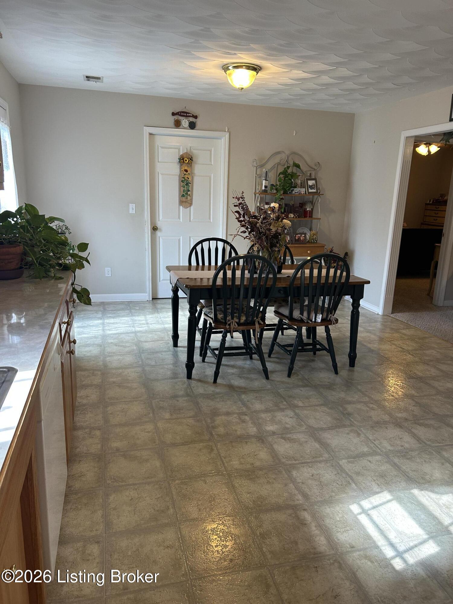 113 Cumberland Ct Property Photo 12