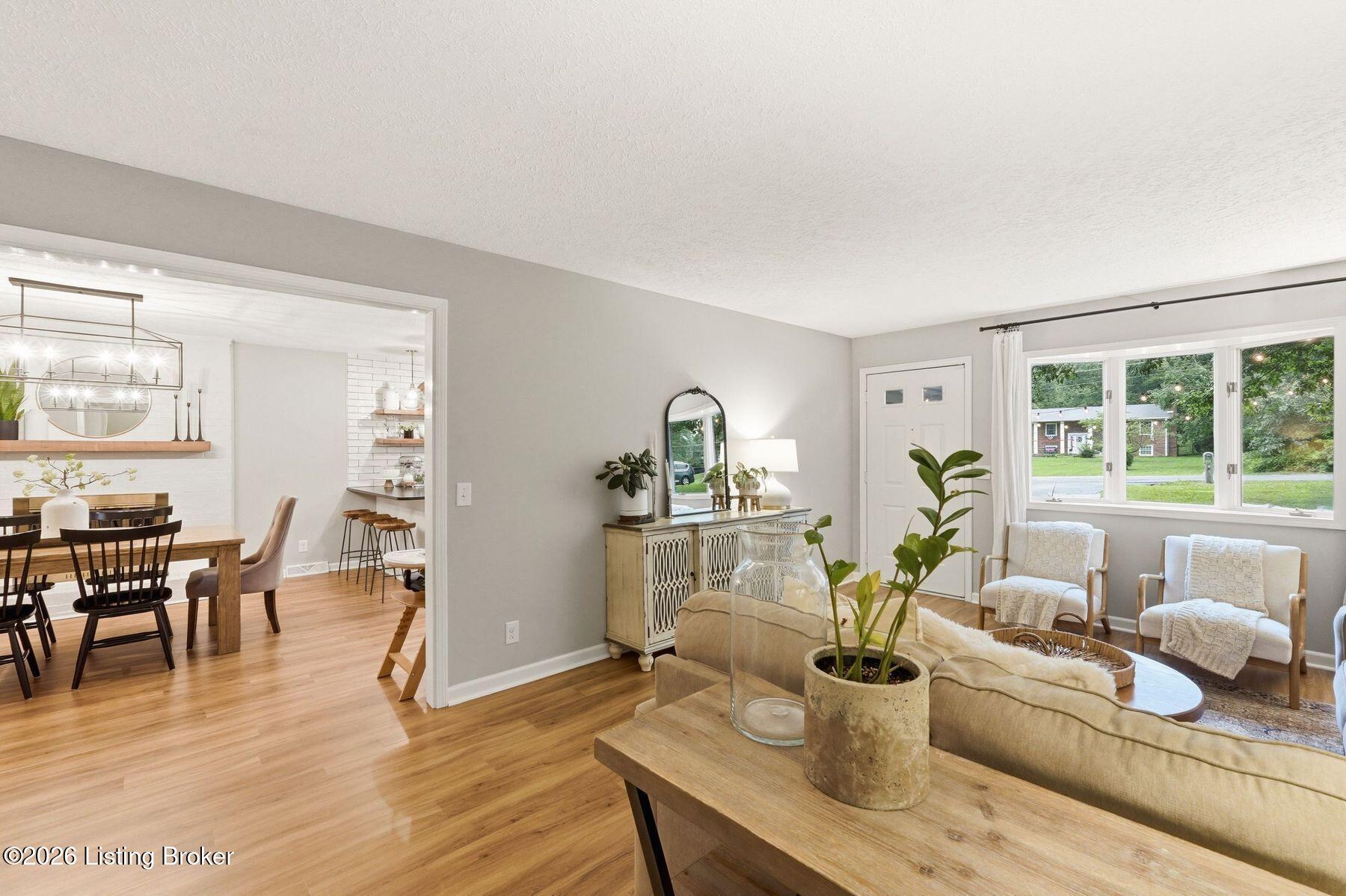 185 Autumn Way Property Photo 9
