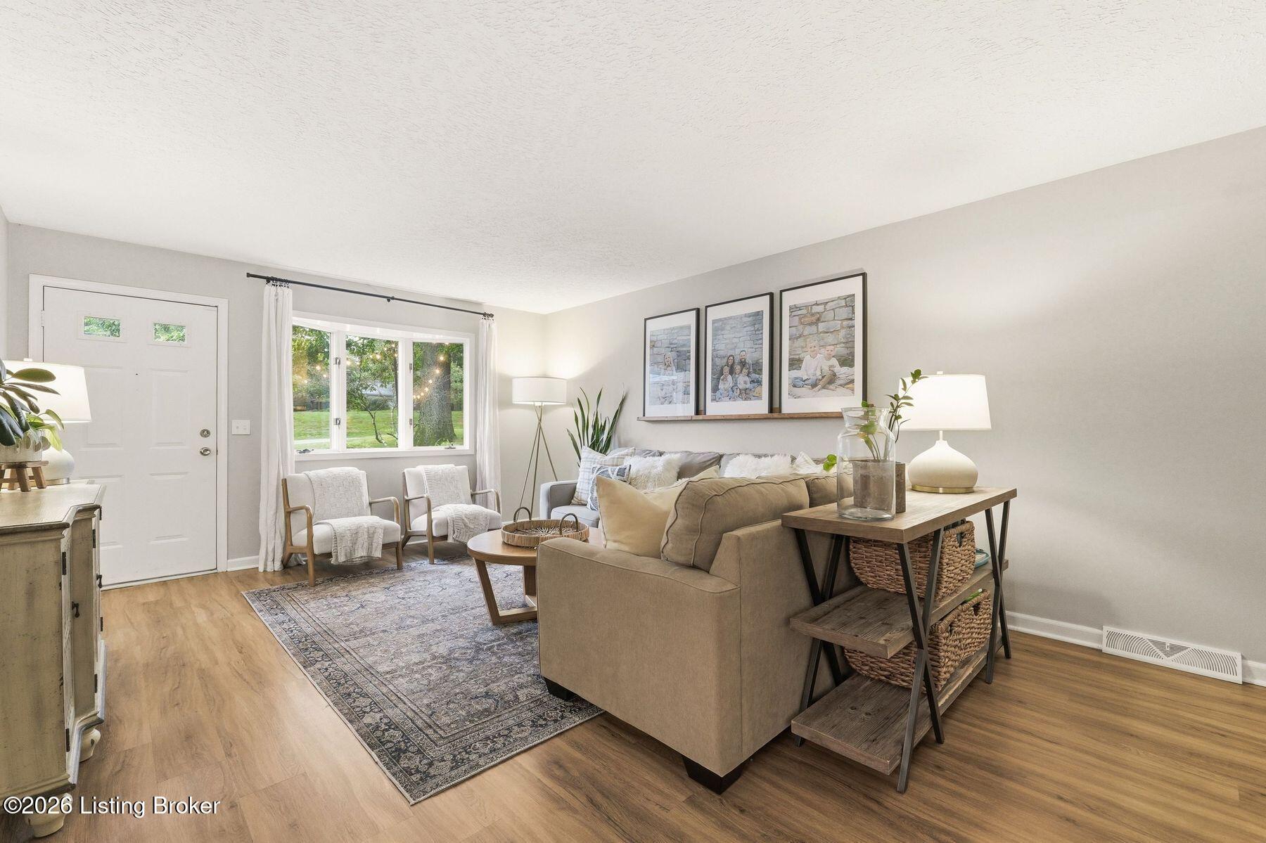185 Autumn Way Property Photo 10