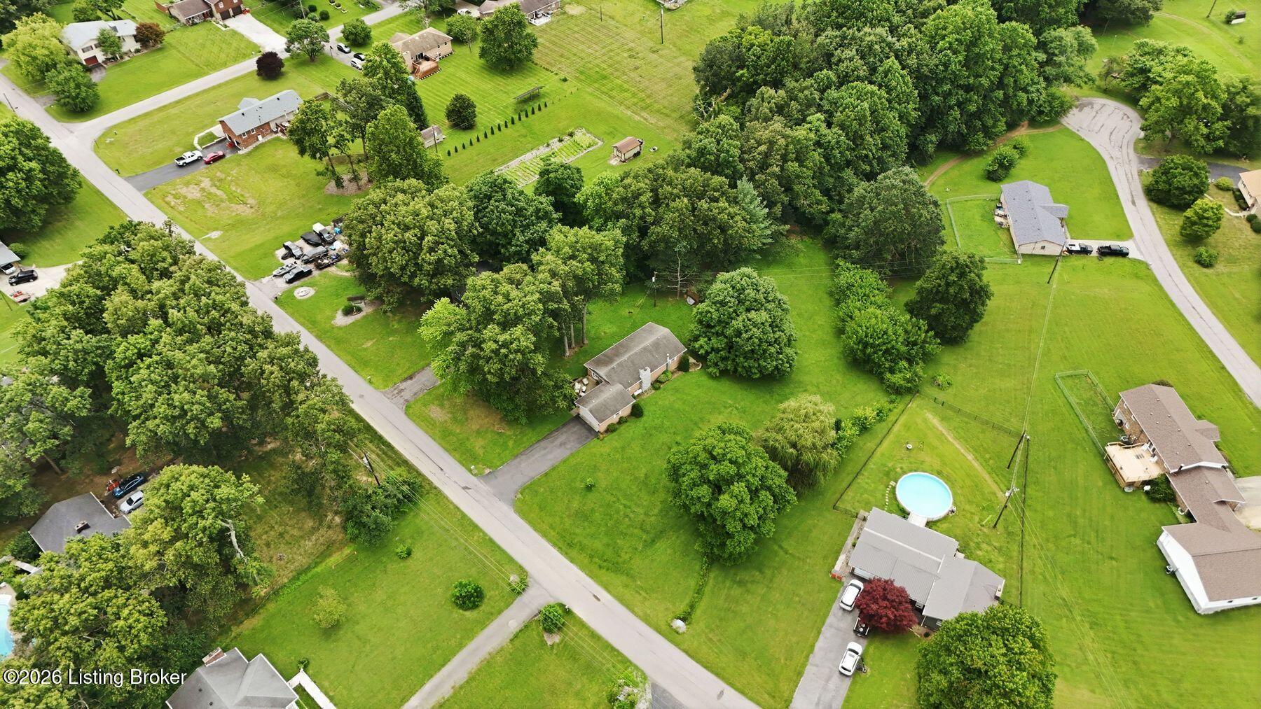 185 Autumn Way Property Photo 34