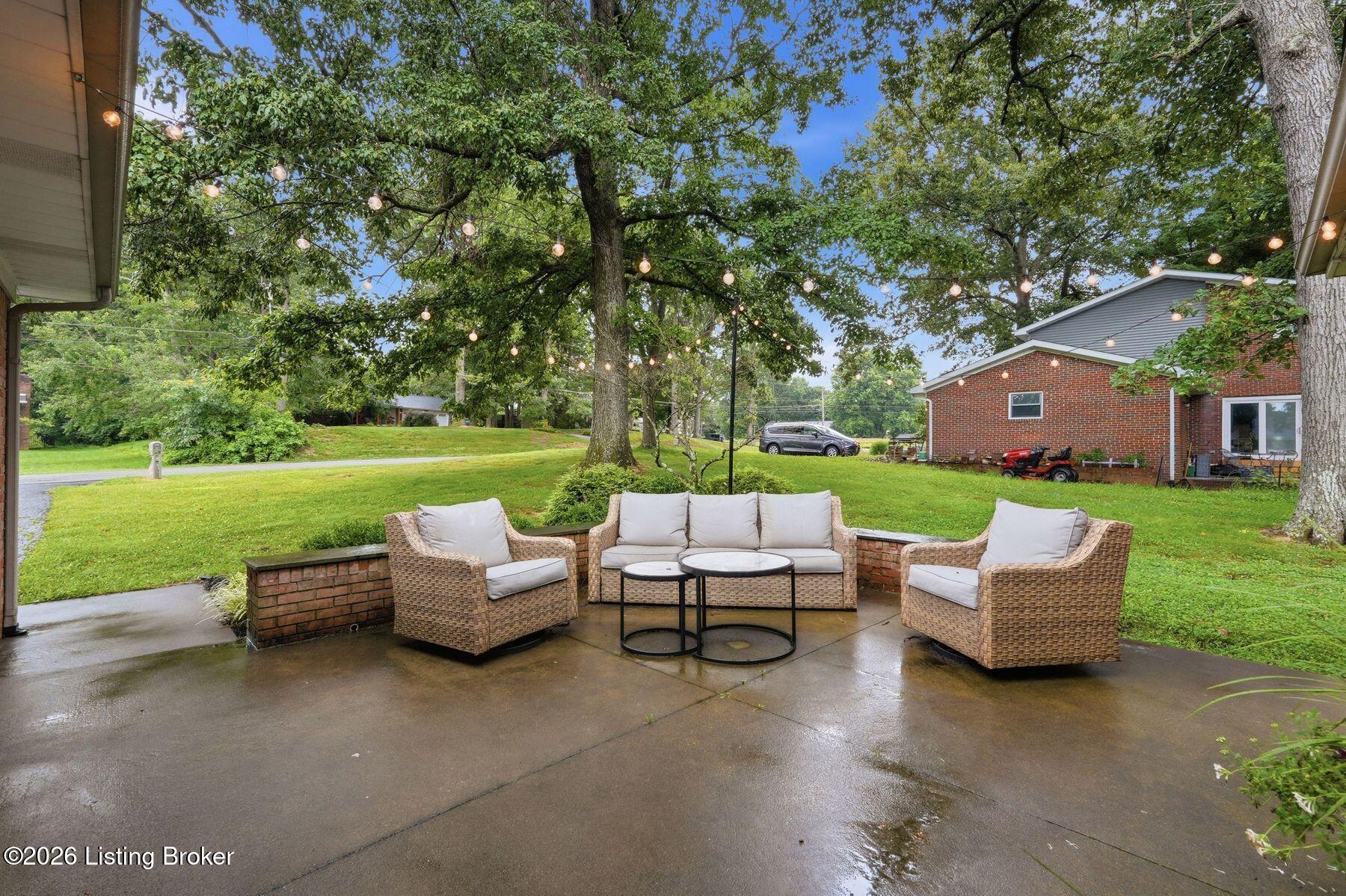 185 Autumn Way Property Photo 40