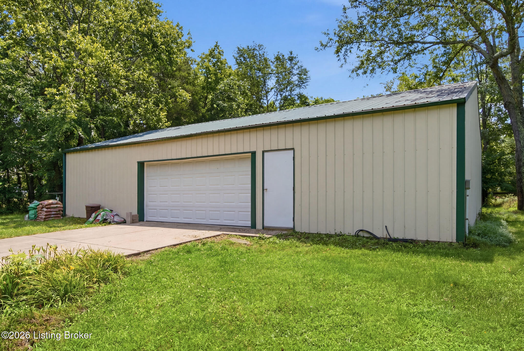 1077 Hammonds Creek Rd Property Photo 40