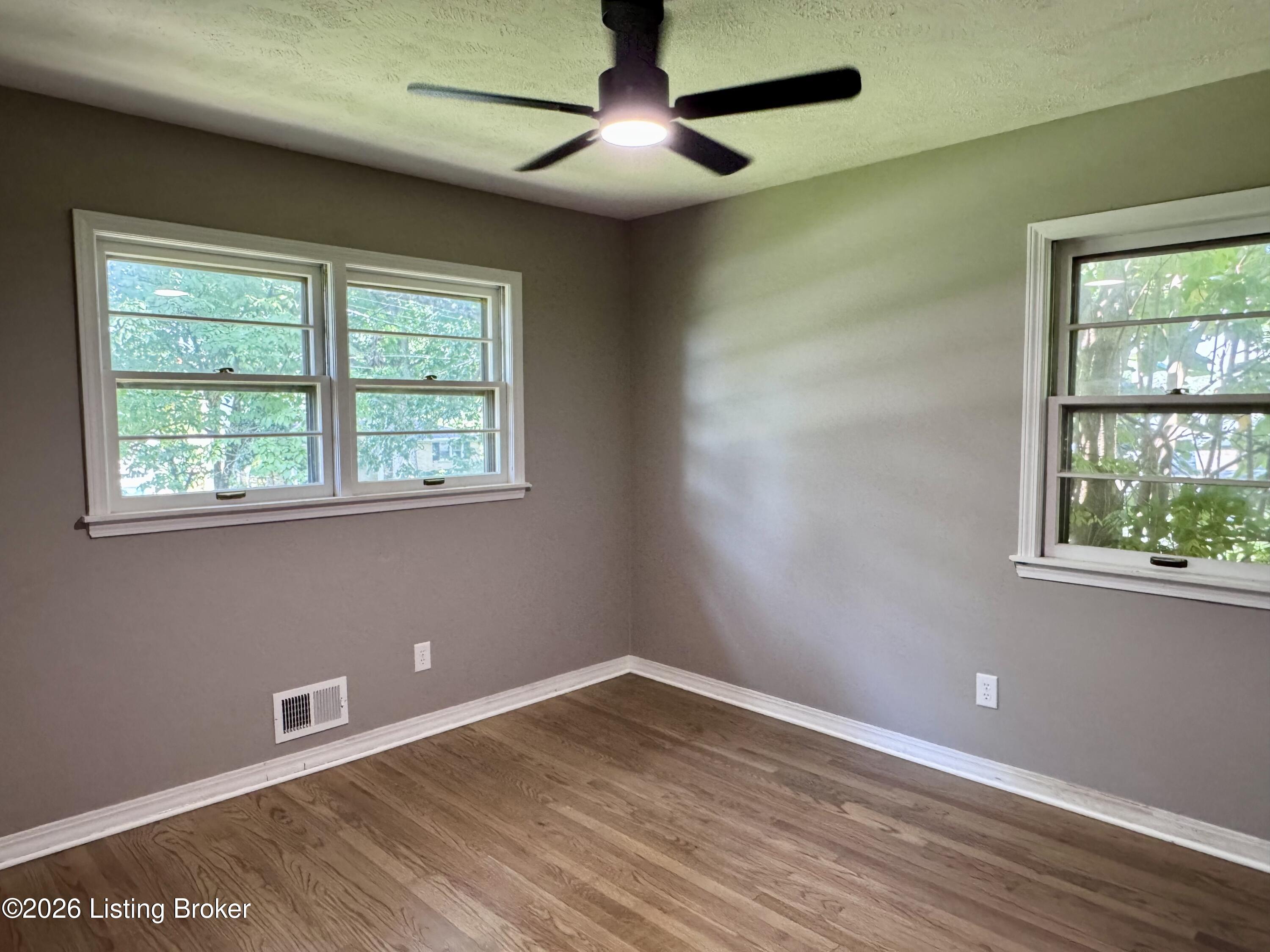 7305 Meadow Rd Property Photo 5