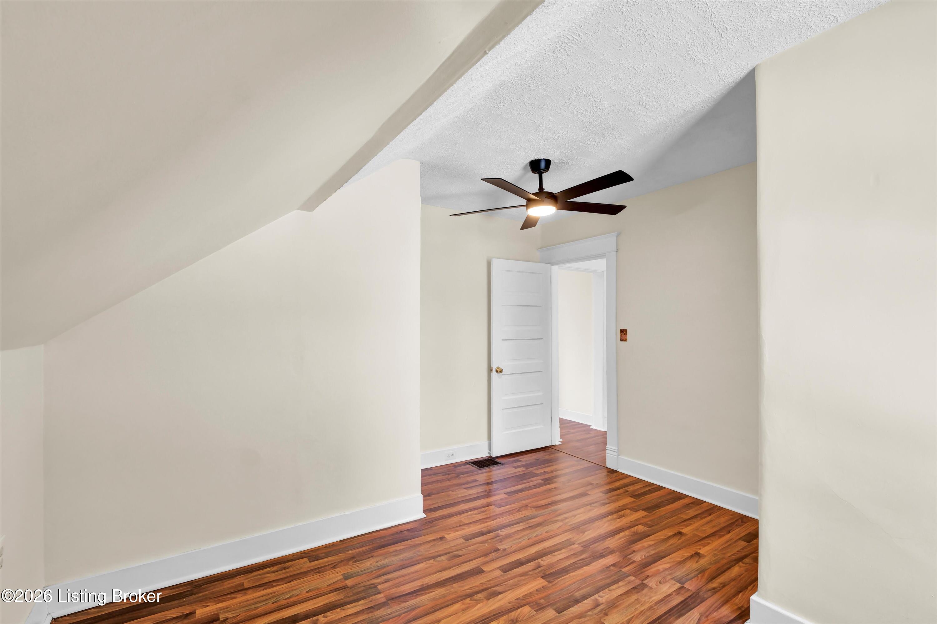 315 Belvar Ave Property Photo 17