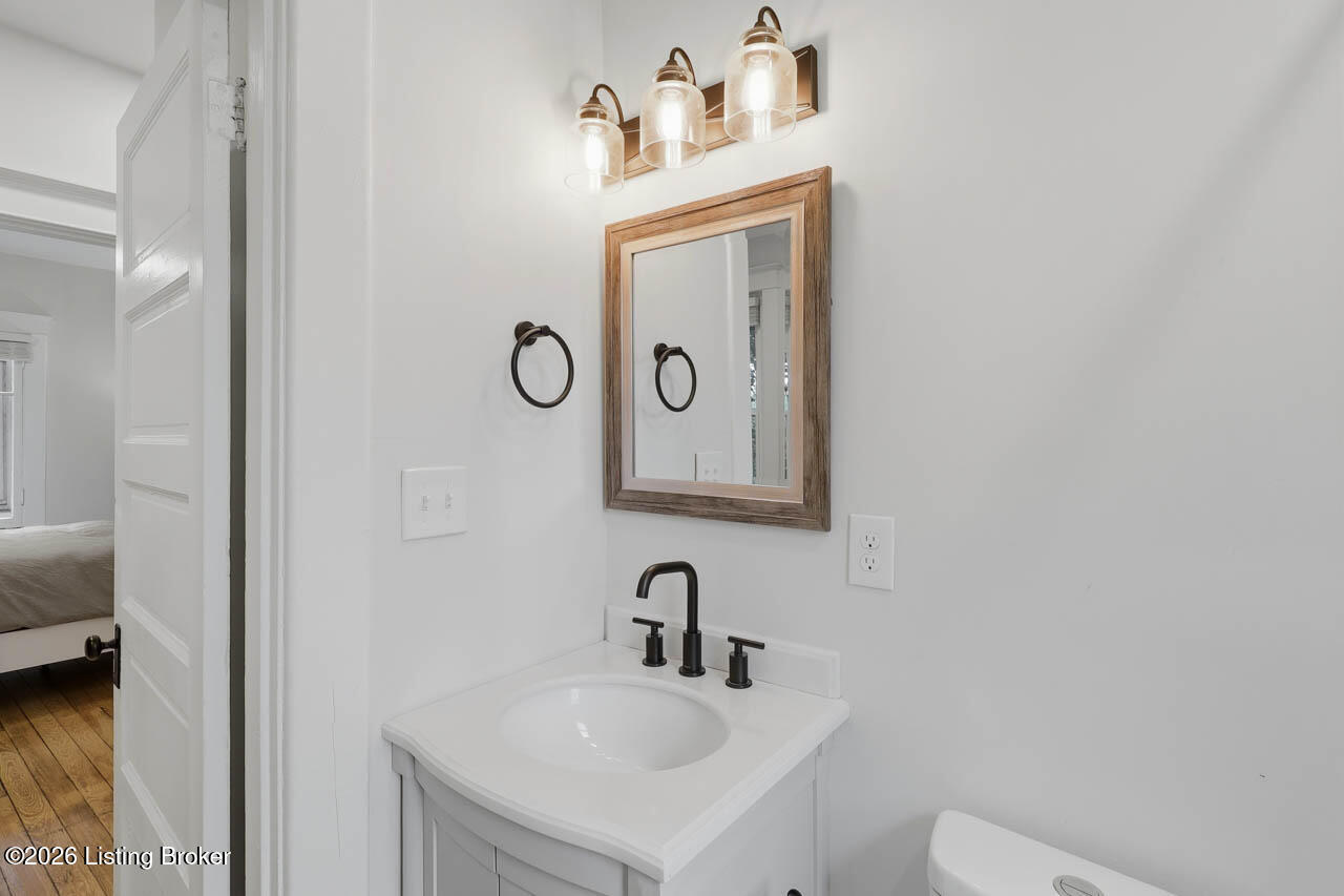 1038 Garvin Pl Property Photo 22