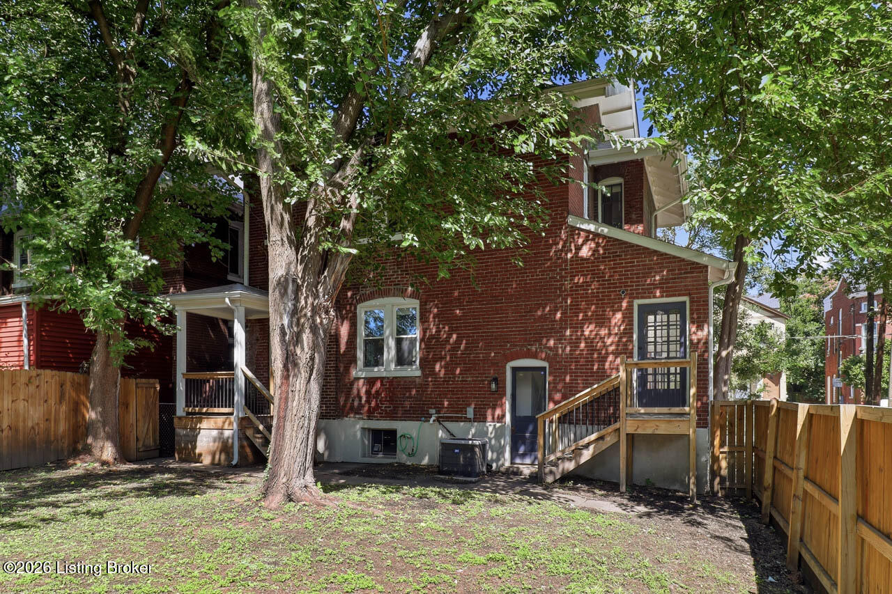 1038 Garvin Pl Property Photo 36