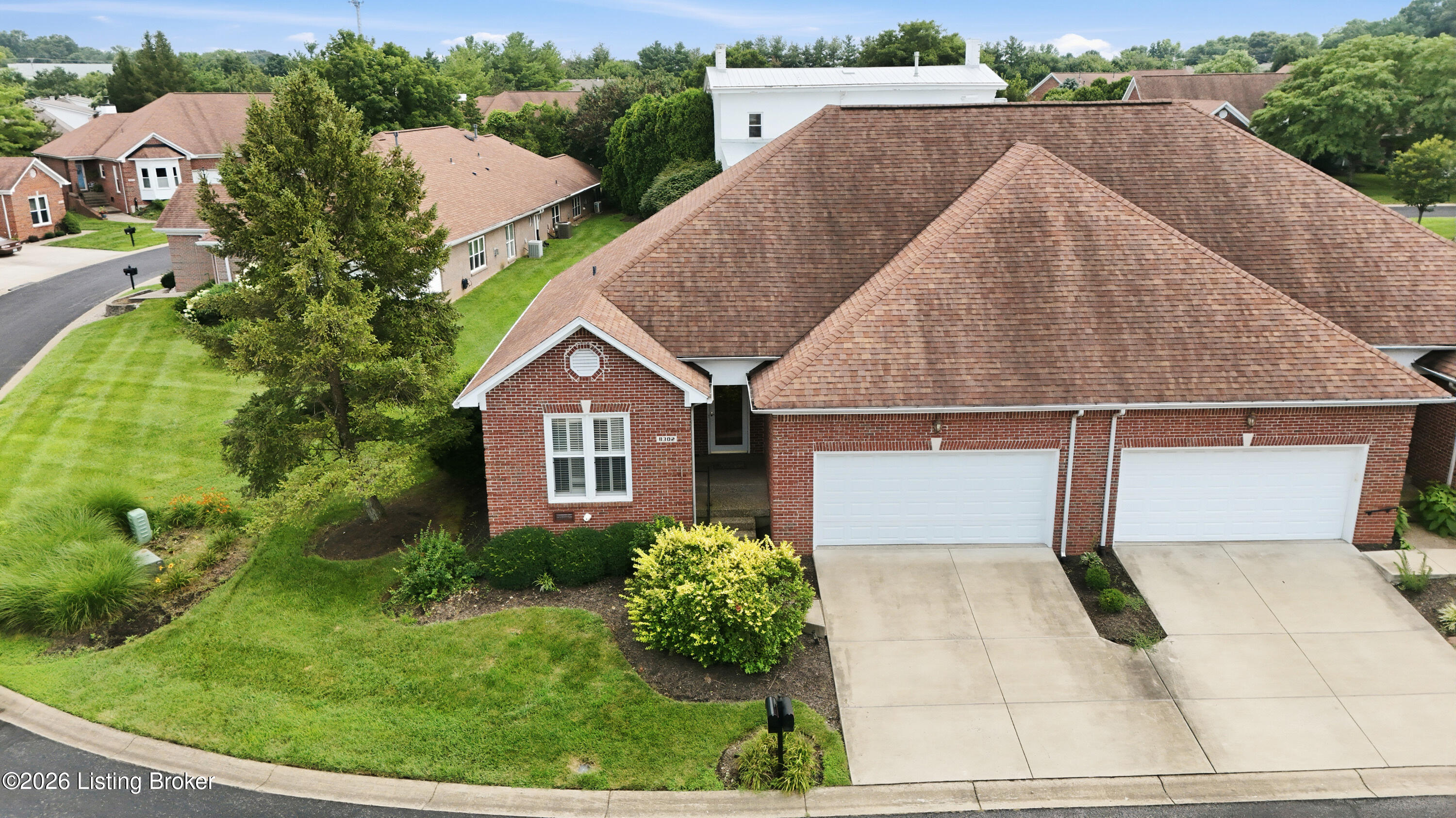 8302 Dravo Cir Property Photo 32
