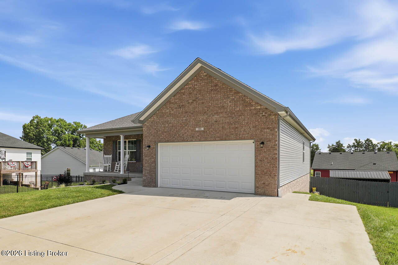 106 Greenwell Crossing Property Photo 2