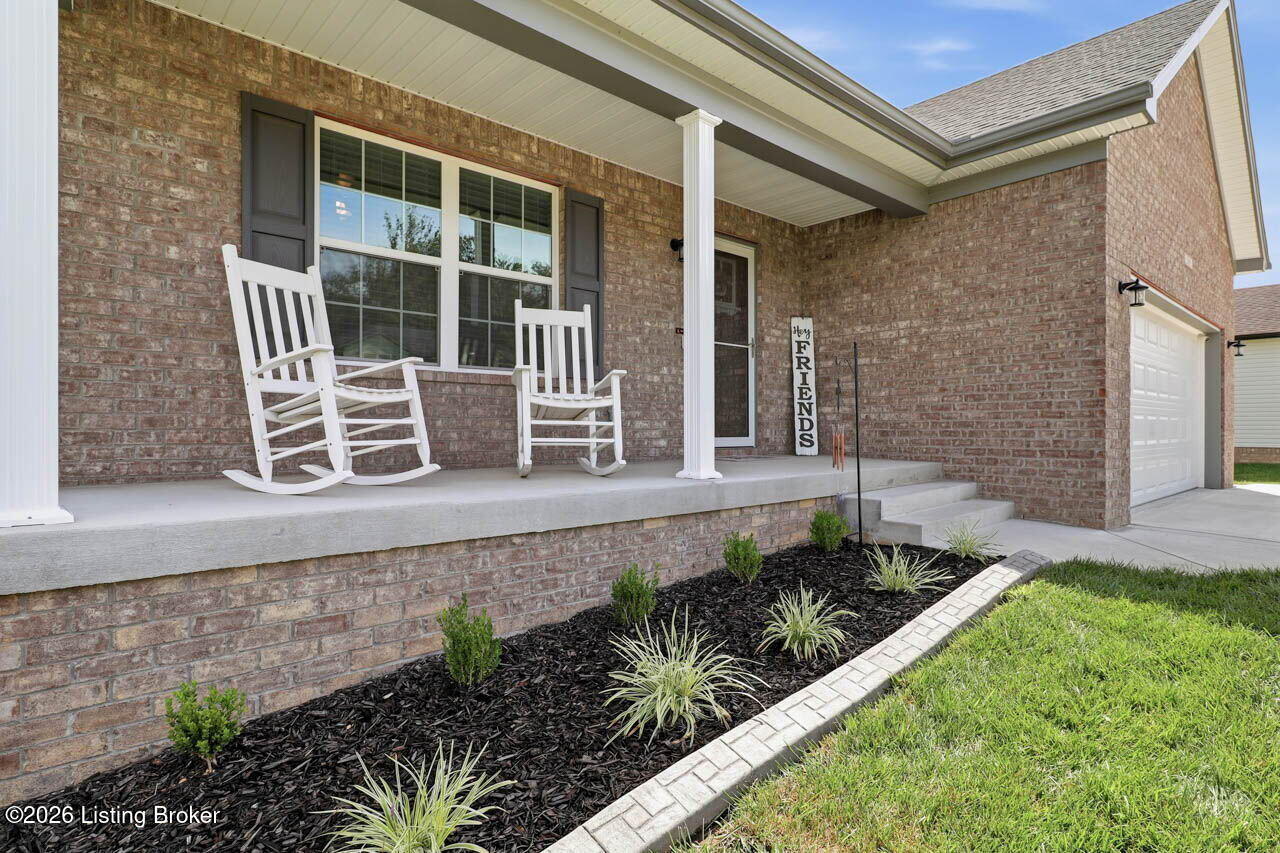 106 Greenwell Crossing Property Photo 4