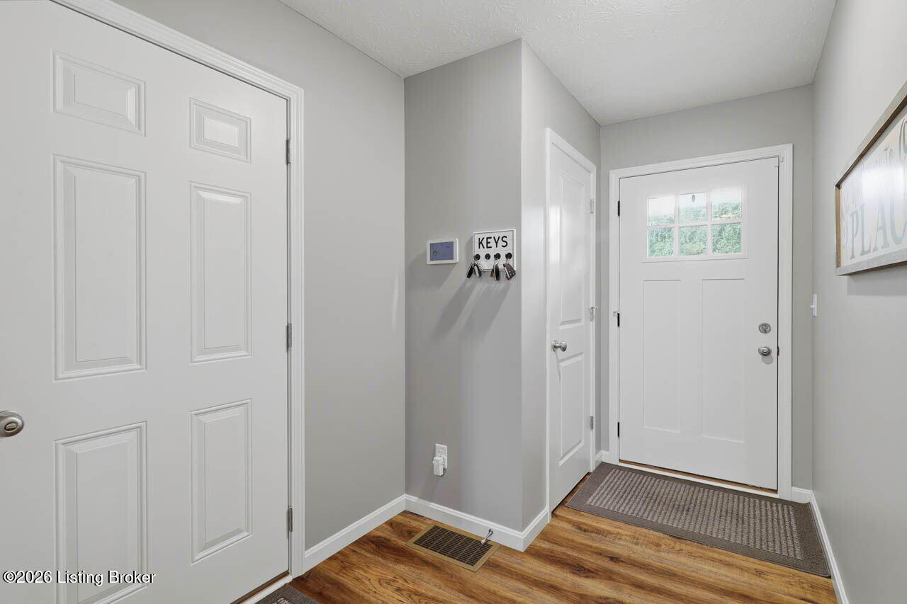 106 Greenwell Crossing Property Photo 5