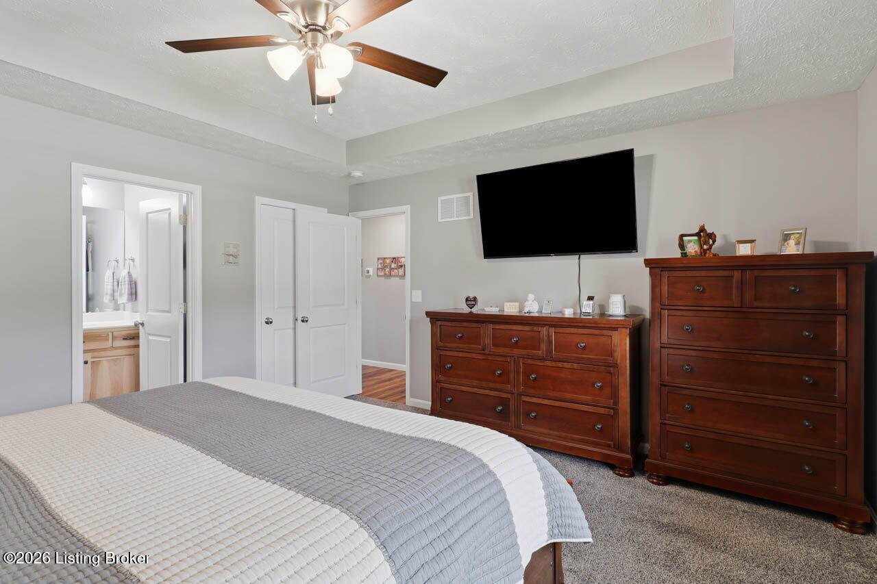 106 Greenwell Crossing Property Photo 8