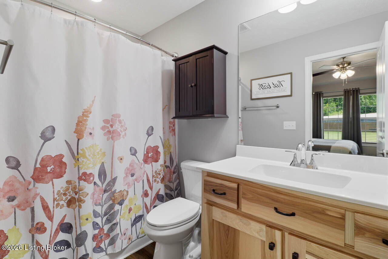 106 Greenwell Crossing Property Photo 9