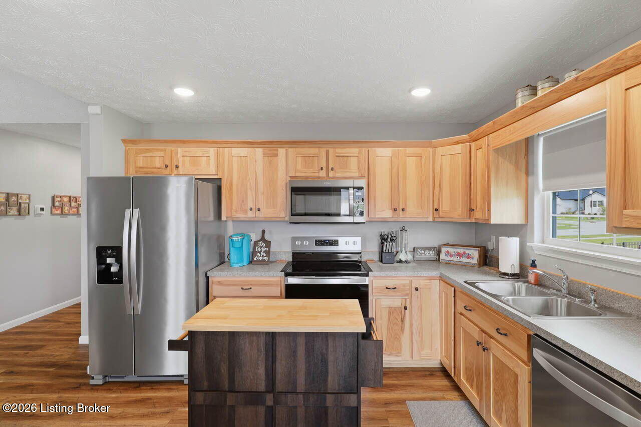 106 Greenwell Crossing Property Photo 16