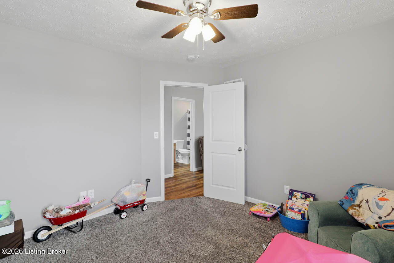 106 Greenwell Crossing Property Photo 21
