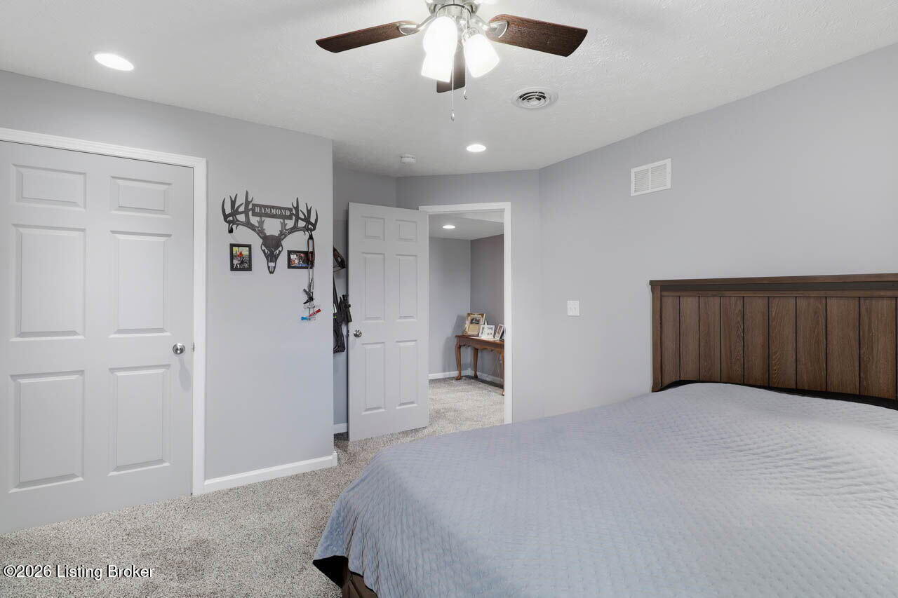 106 Greenwell Crossing Property Photo 28