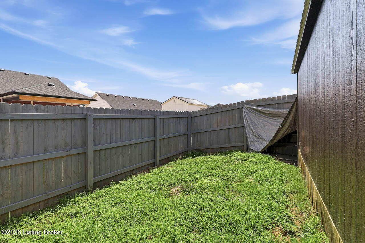 106 Greenwell Crossing Property Photo 44