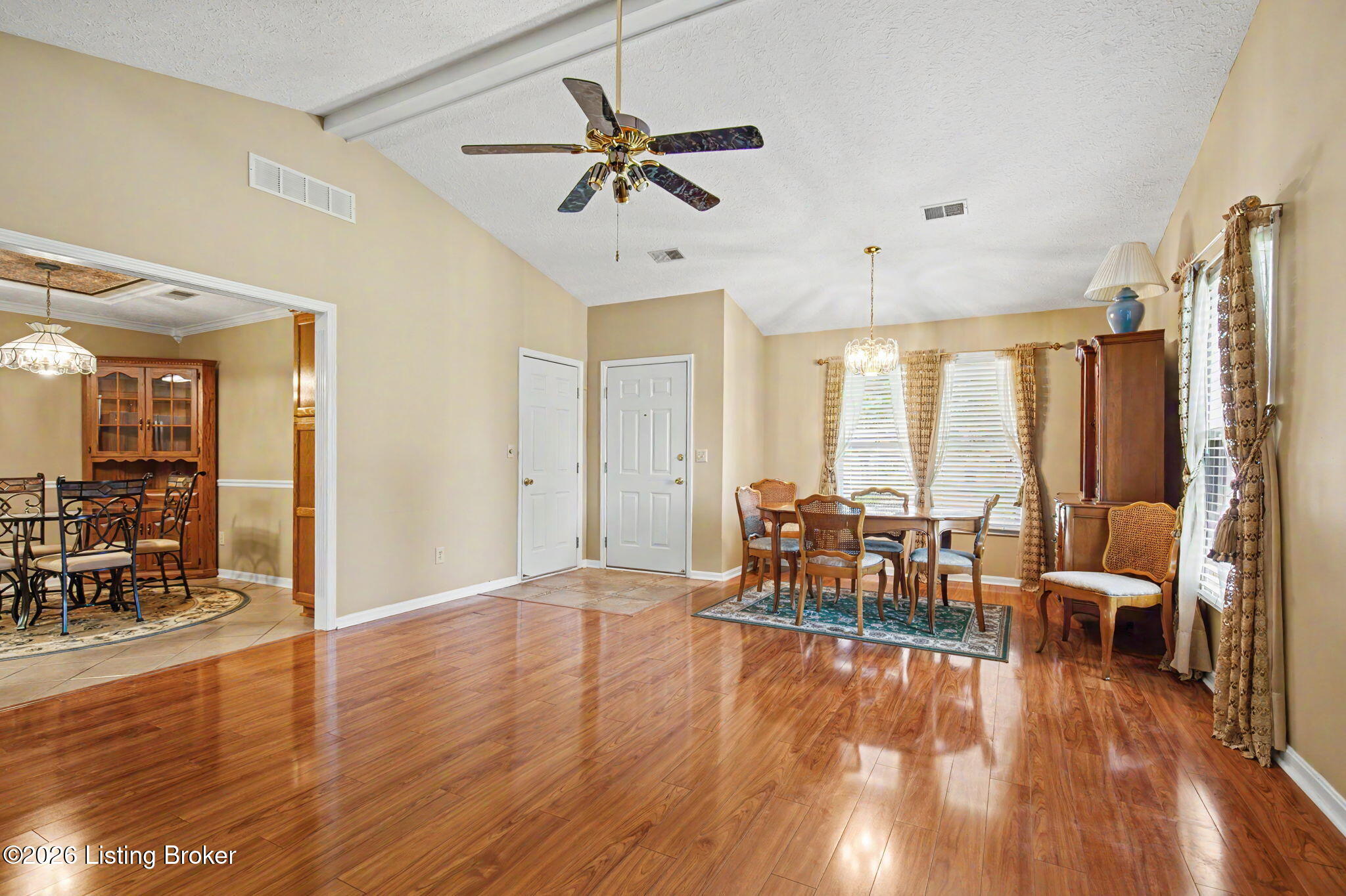 105 Huron Ct Property Photo 10