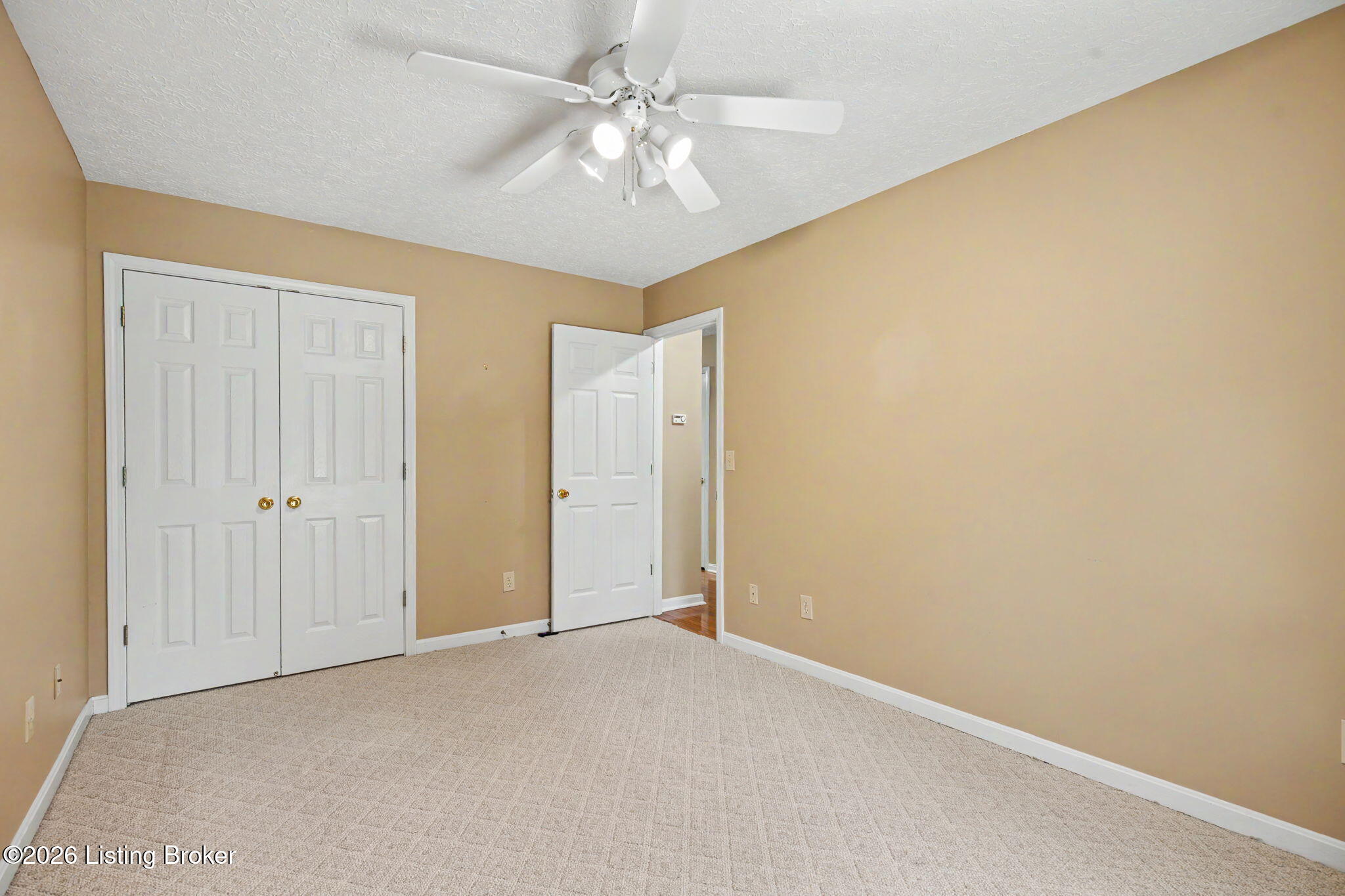 105 Huron Ct Property Photo 23