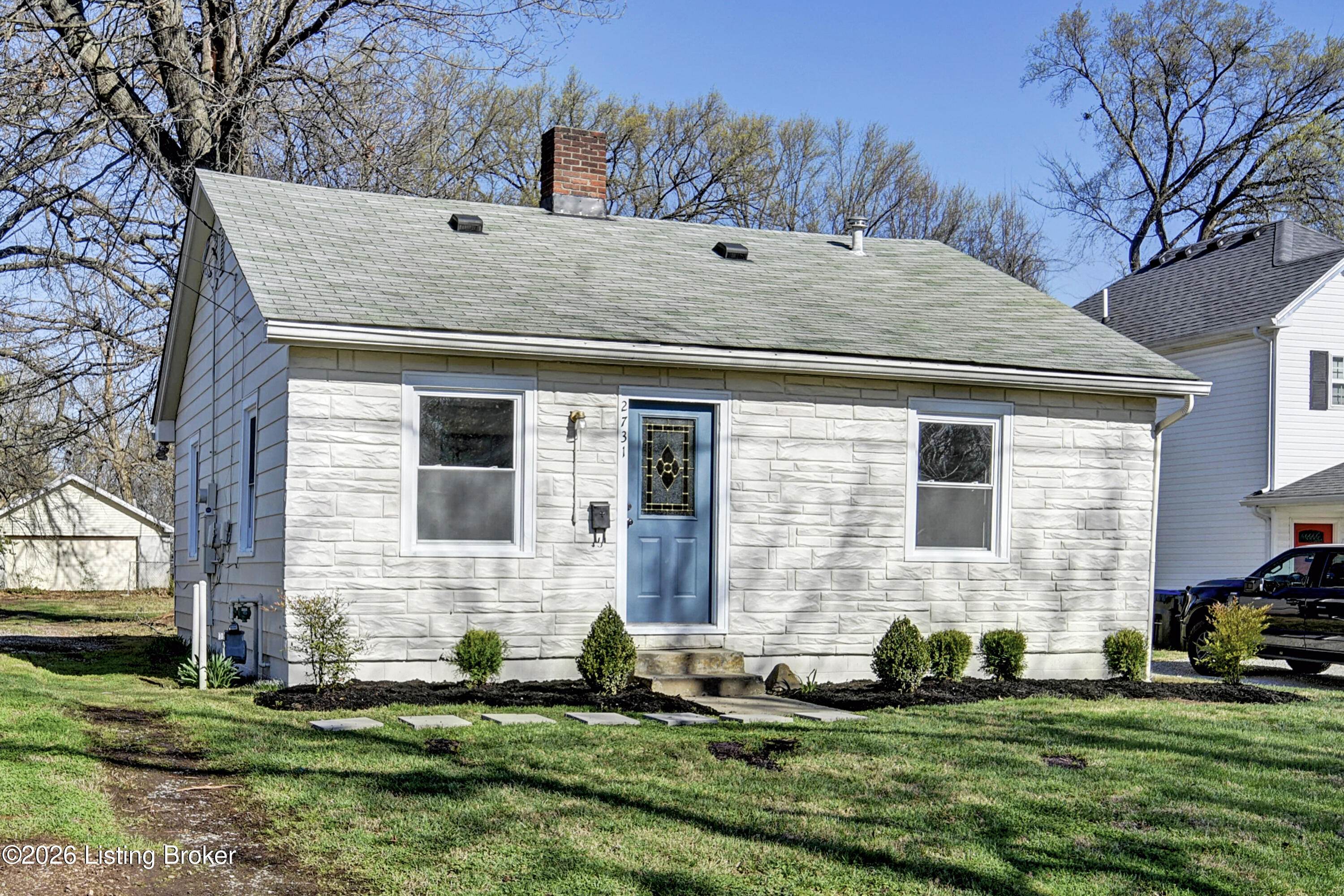 2731 Fleming Ave Property Photo 1