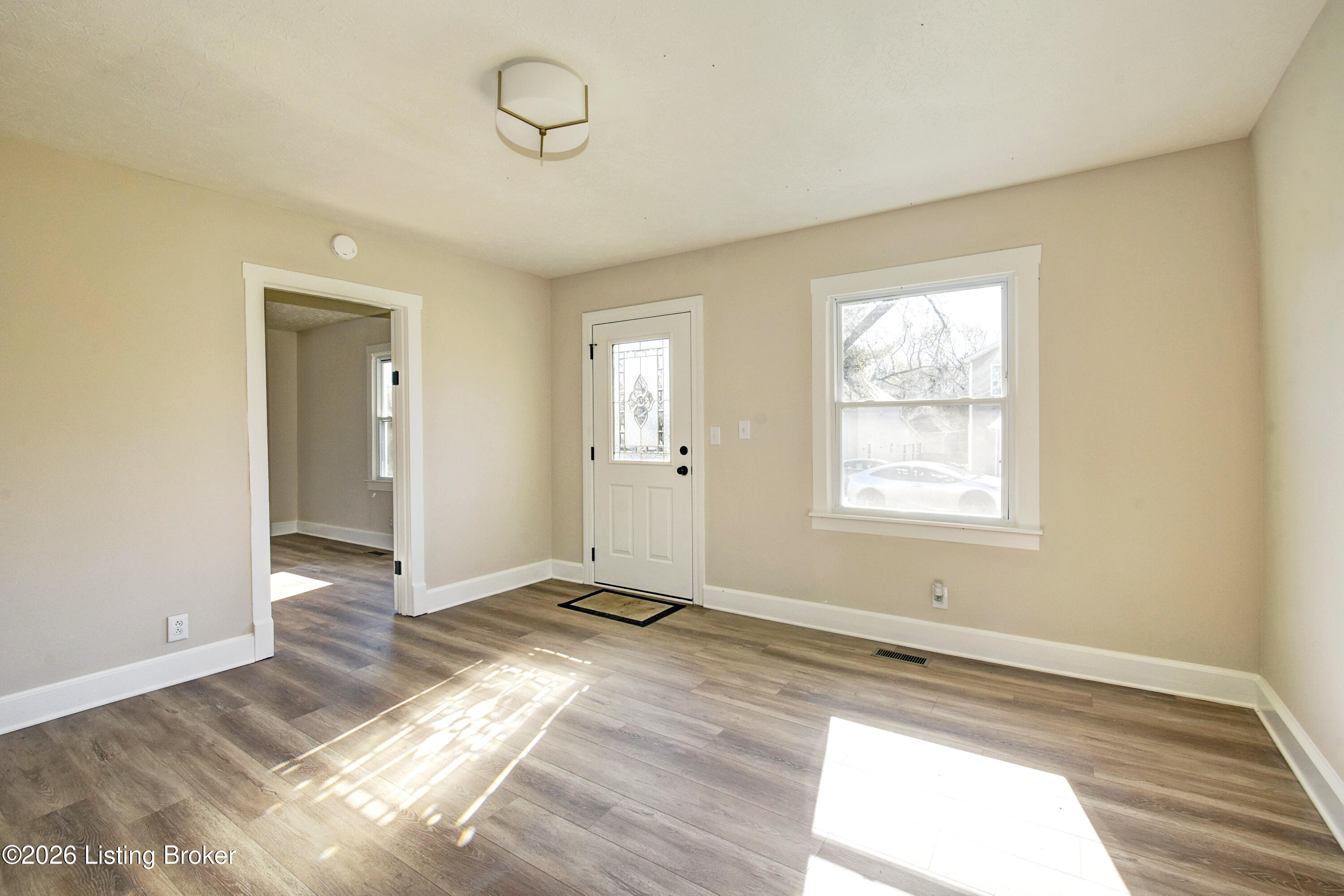 2731 Fleming Ave Property Photo 4