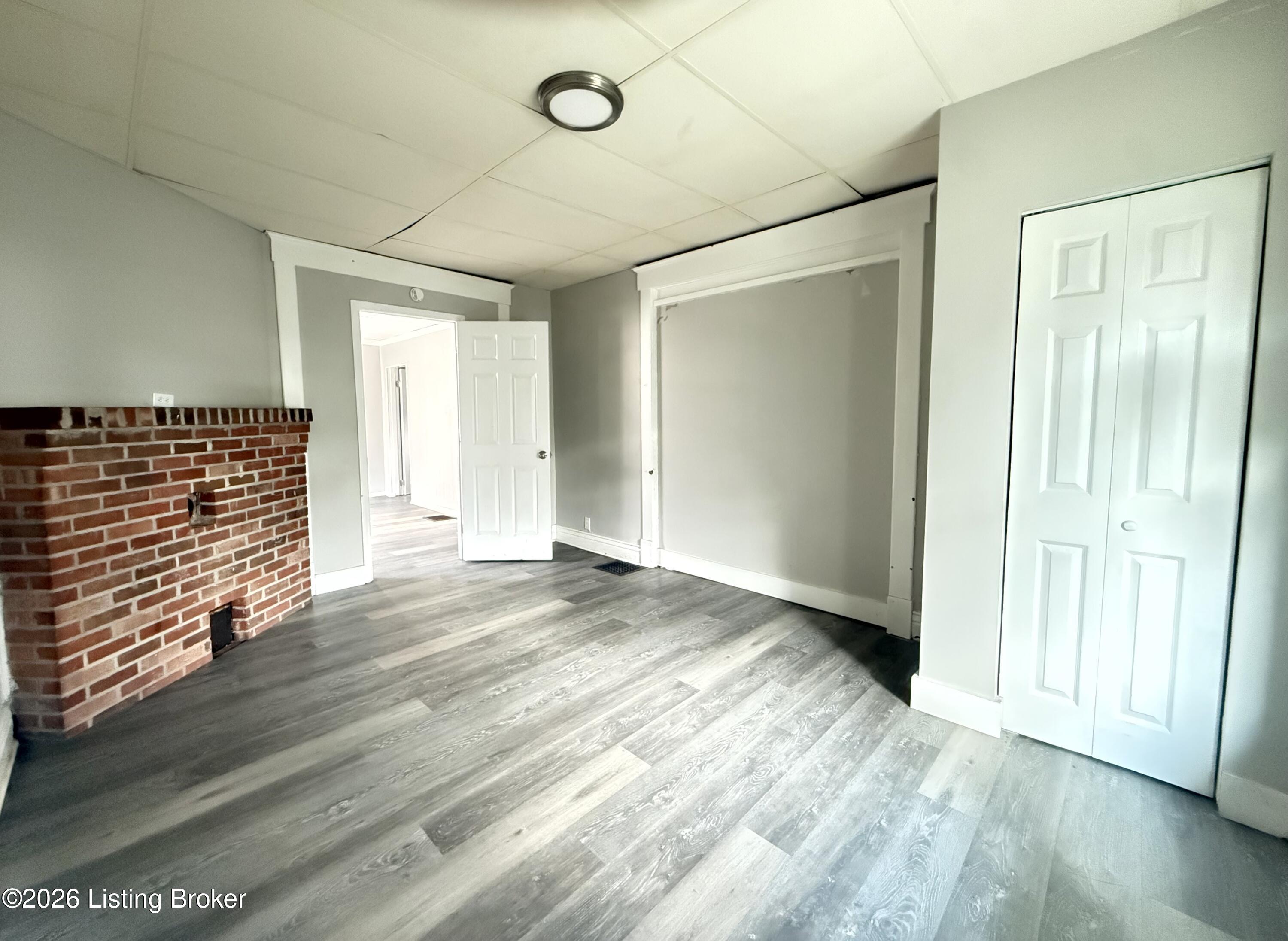 2823 W Main St Property Photo 7