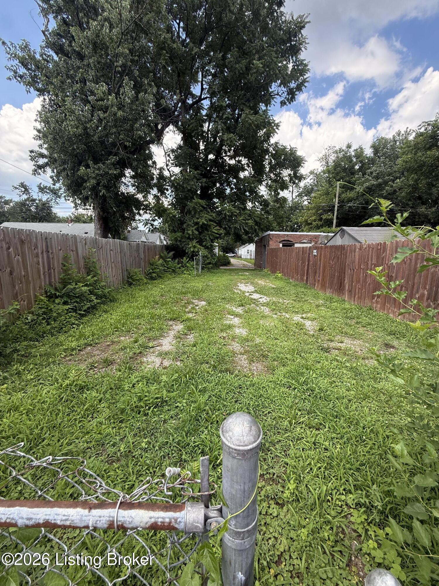 2823 W Main St Property Photo 25