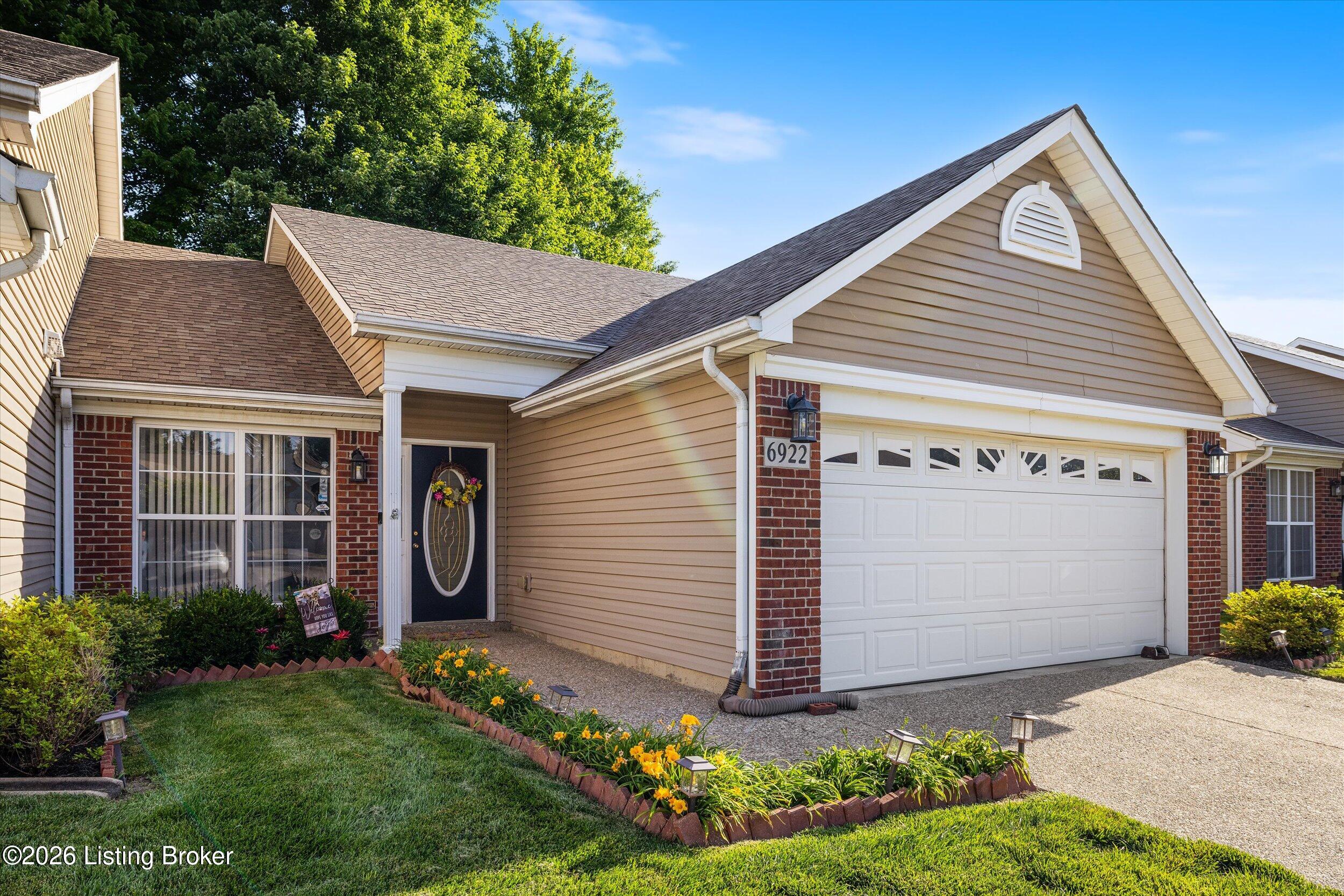 6922 Arbor Manor Way Property Photo 1