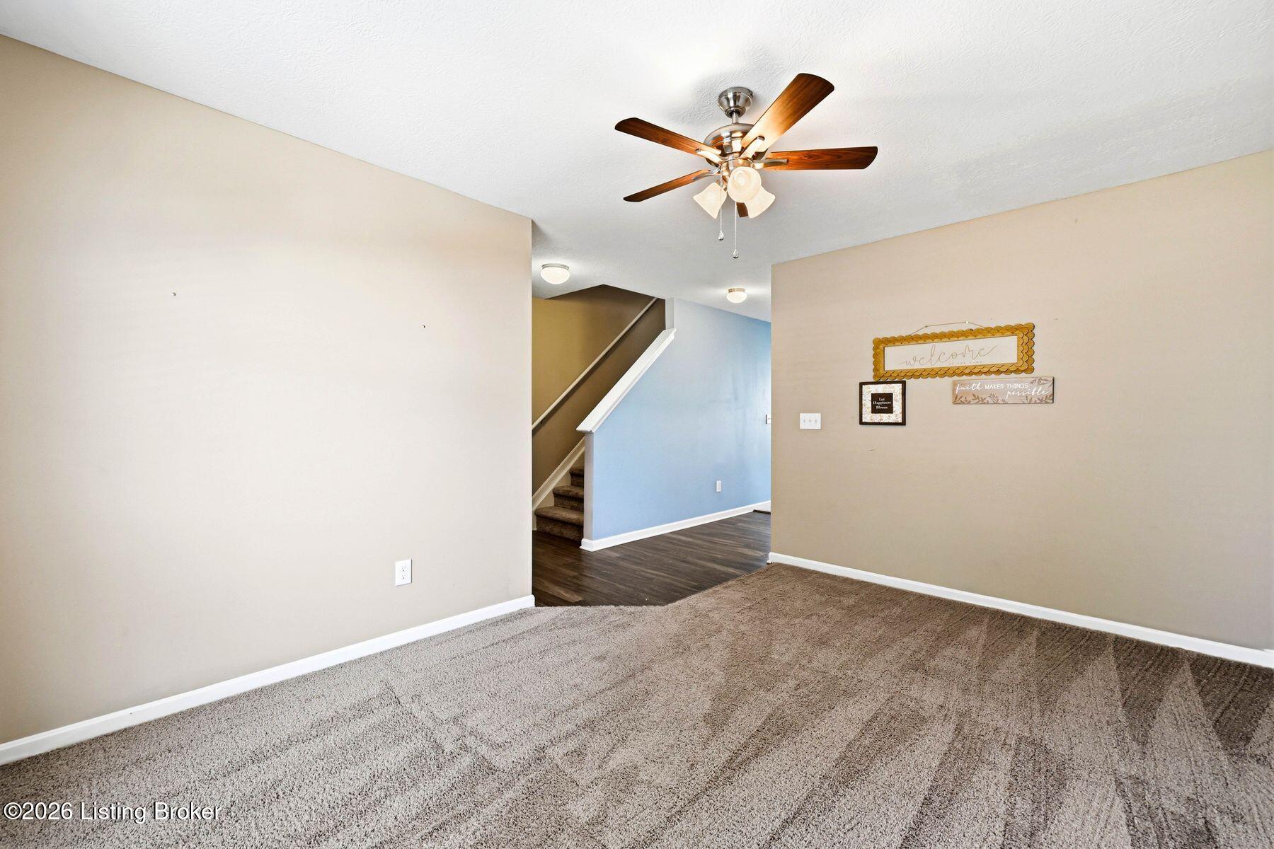 6061 Edgemont Way Property Photo 9