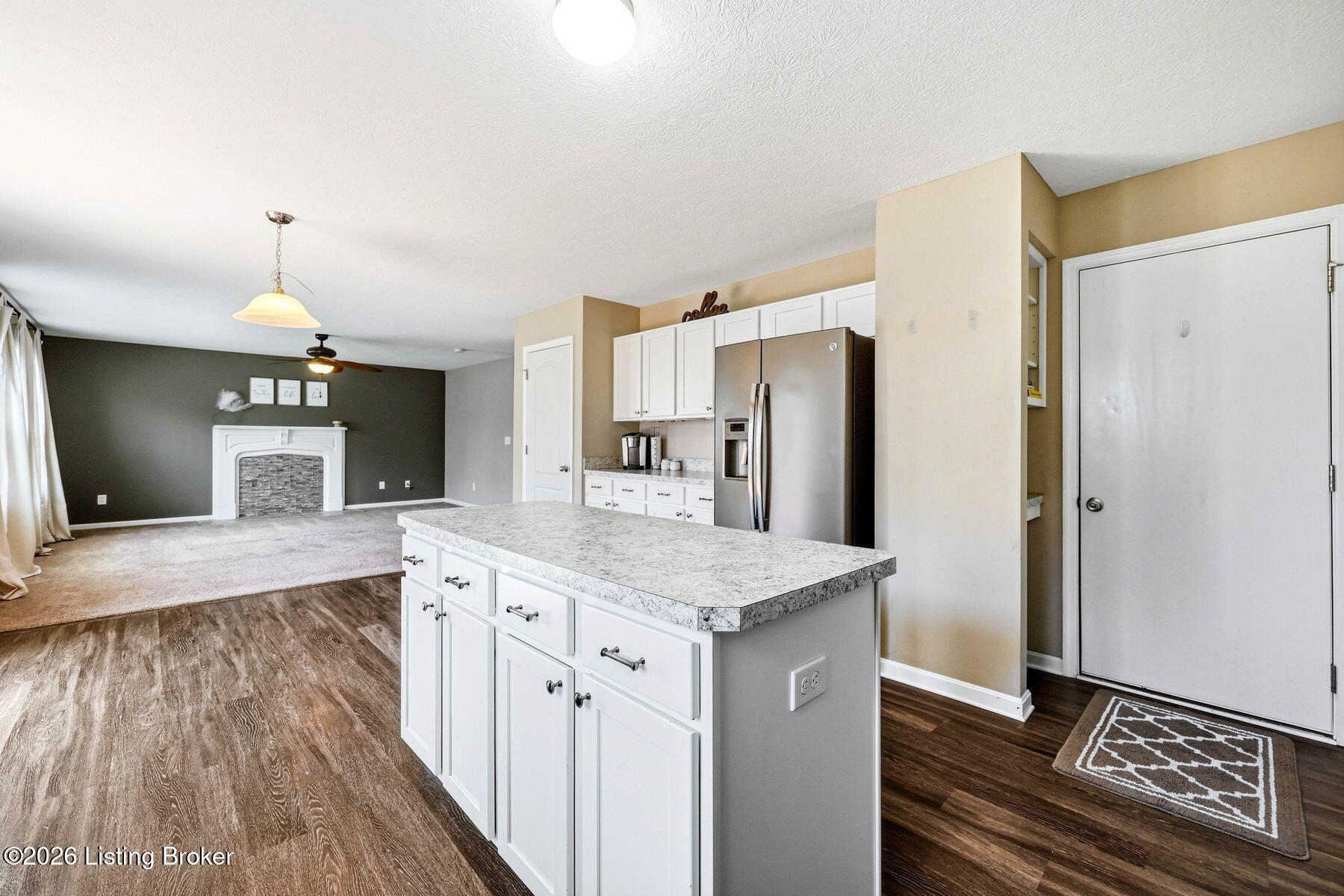 6061 Edgemont Way Property Photo 18