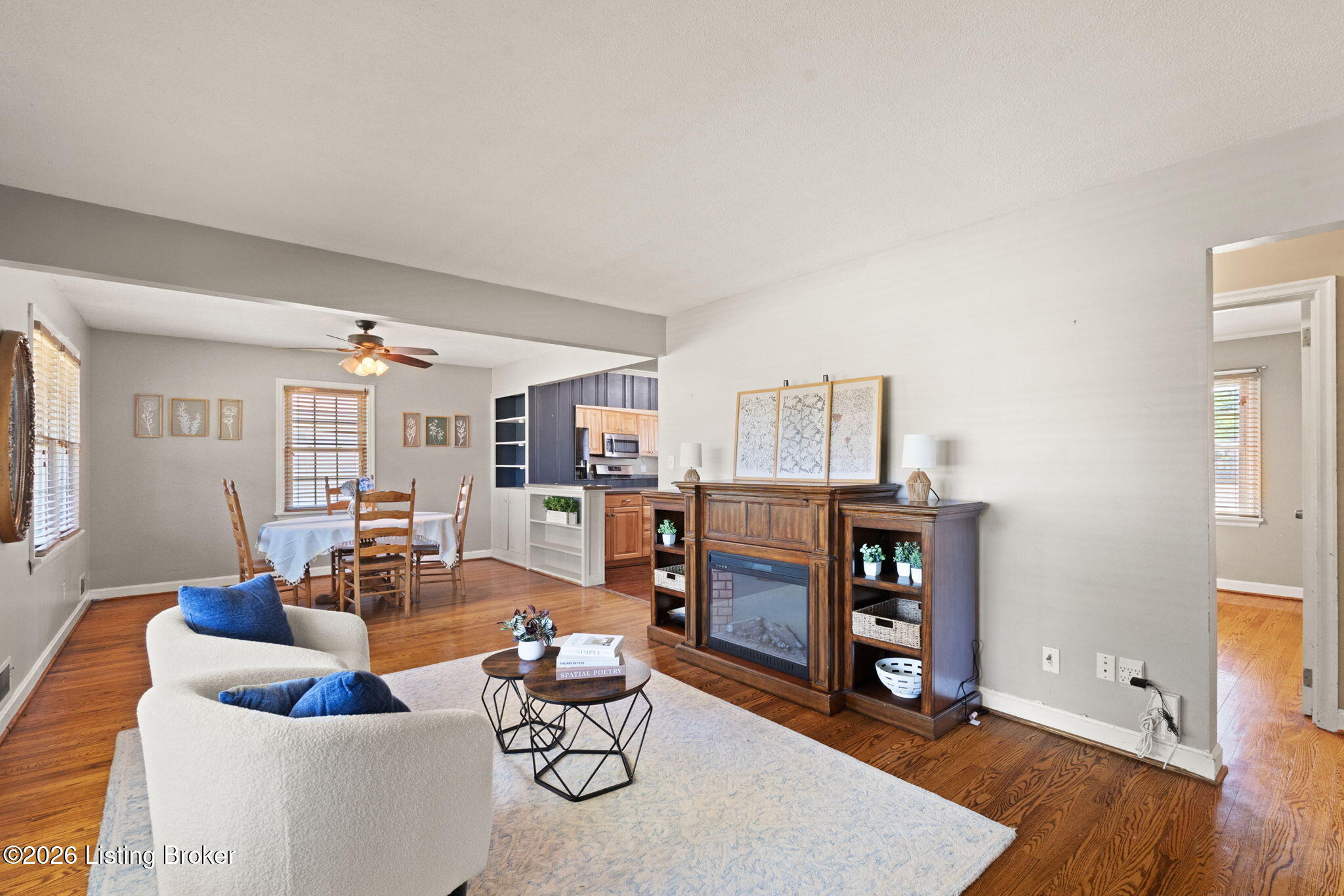 9311 Fiesta Way Property Photo 3