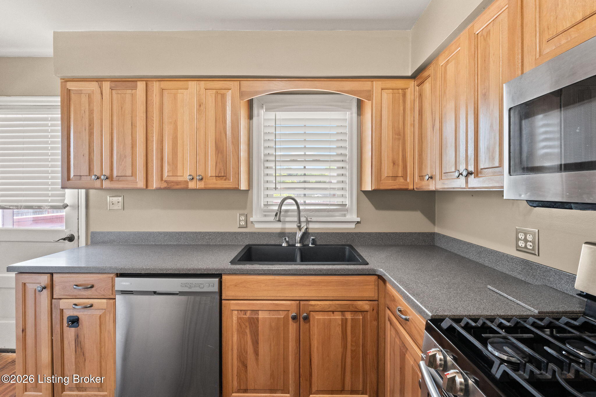 9311 Fiesta Way Property Photo 12