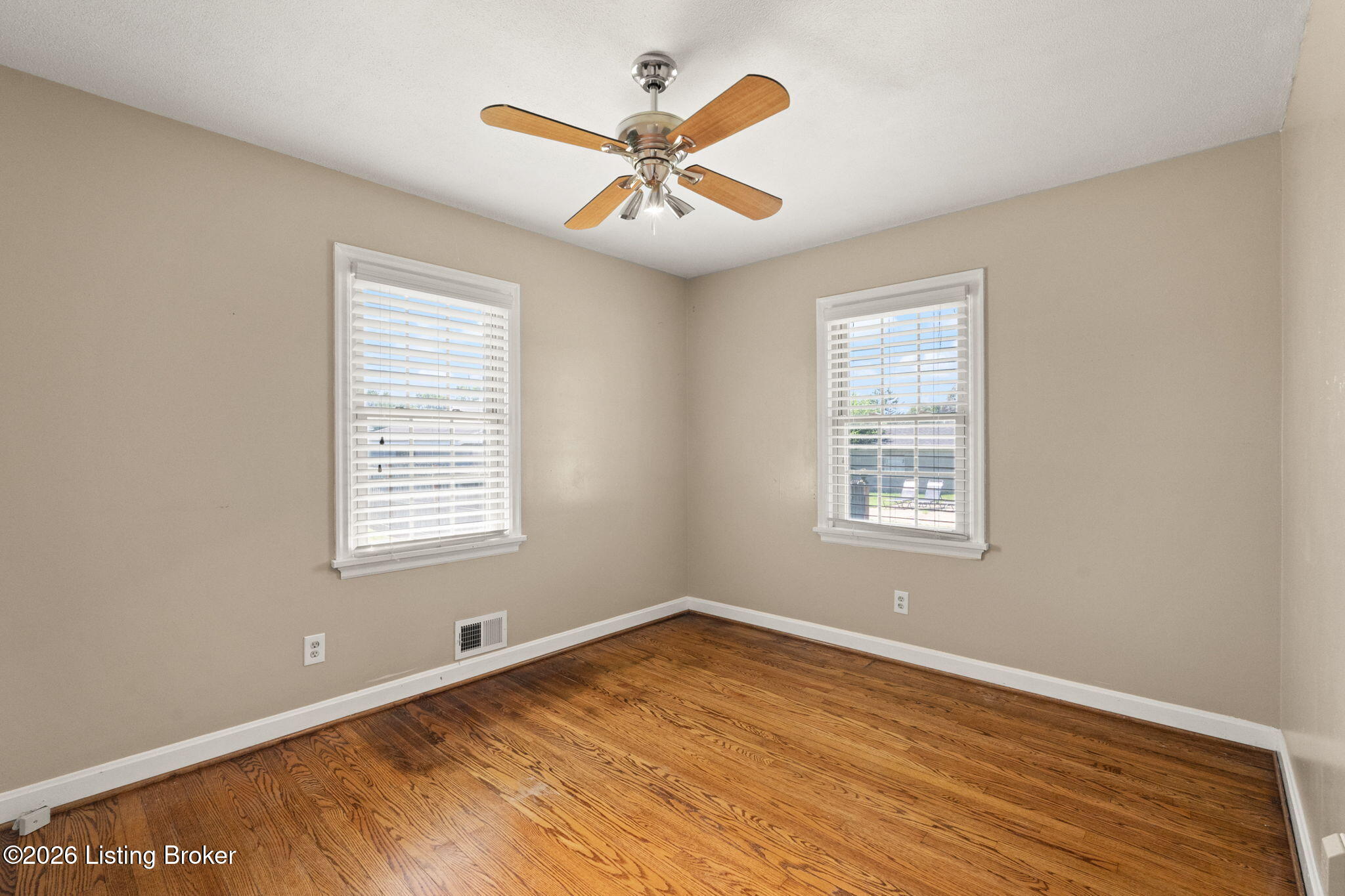 9311 Fiesta Way Property Photo 18