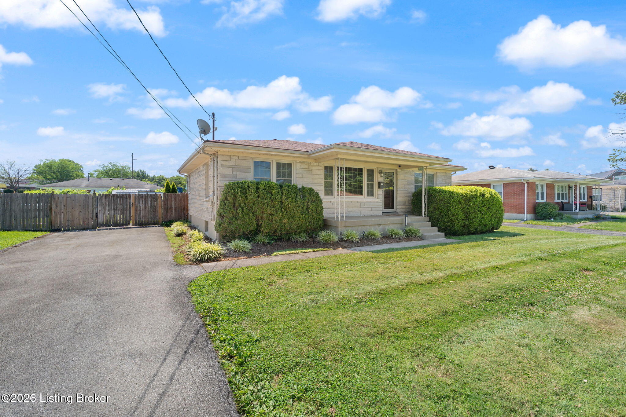 9311 Fiesta Way Property Photo 28