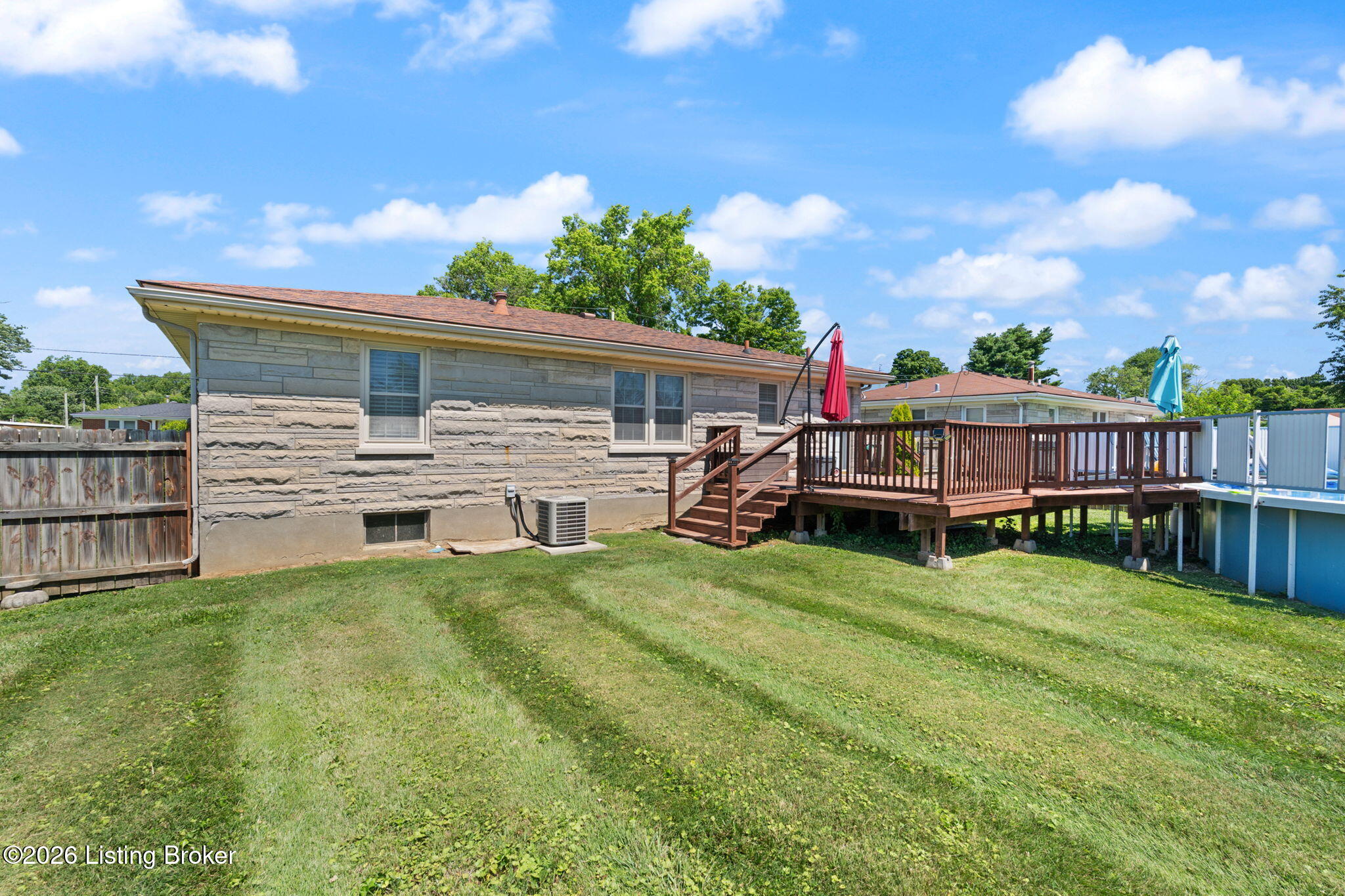 9311 Fiesta Way Property Photo 32