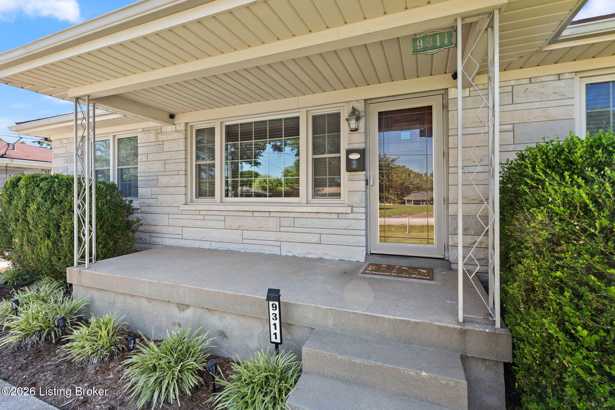 9311 Fiesta Way Property Photo 39